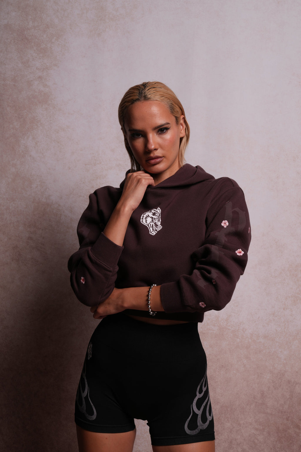 Blossom Forever "Rose" Hoodie in Darc Garnet — imagem 2