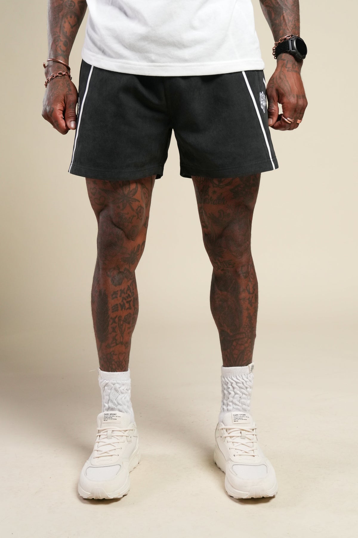 Dual Darby Track Shorts in Black — imagem principal