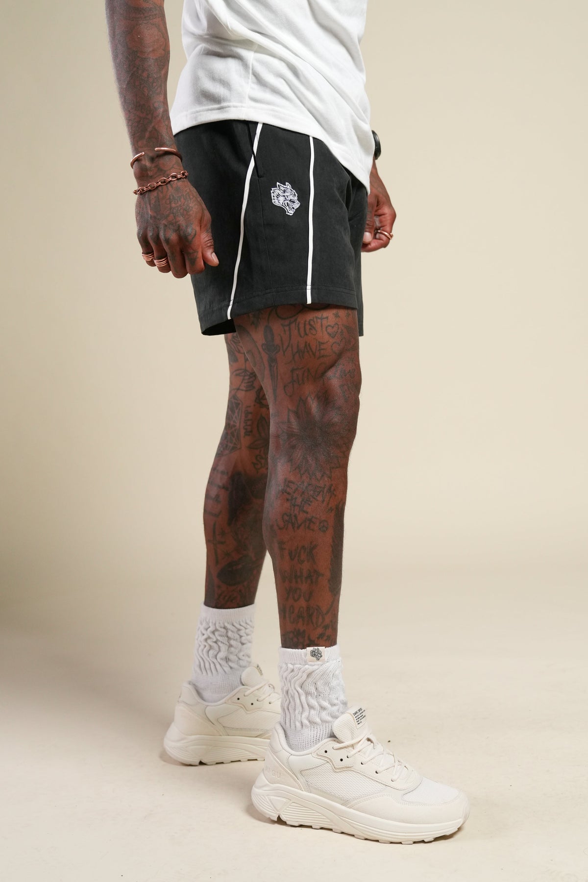 Dual Darby Track Shorts in Black — imagem 3