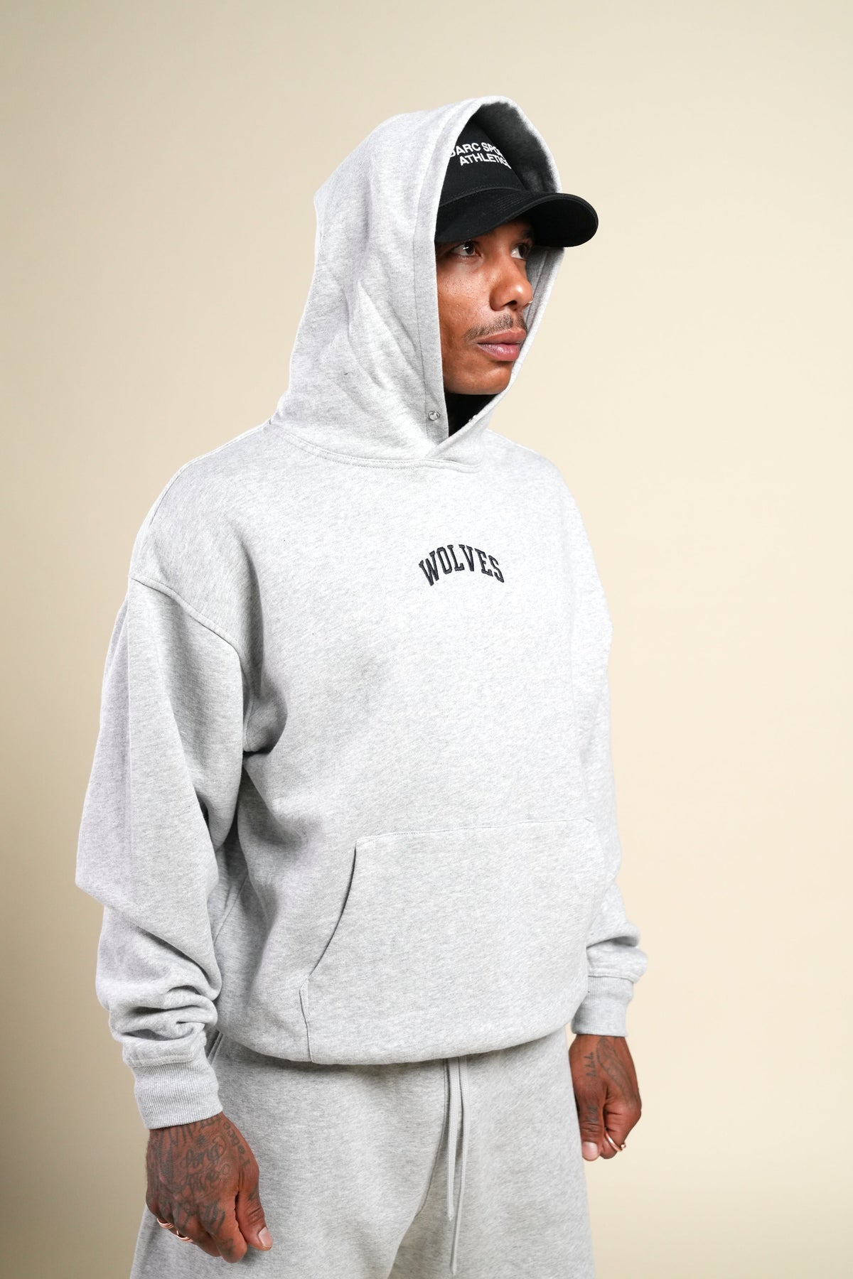 Loyalty Forever "Pierce" Hoodie in Light Athletic Gray — imagem 3