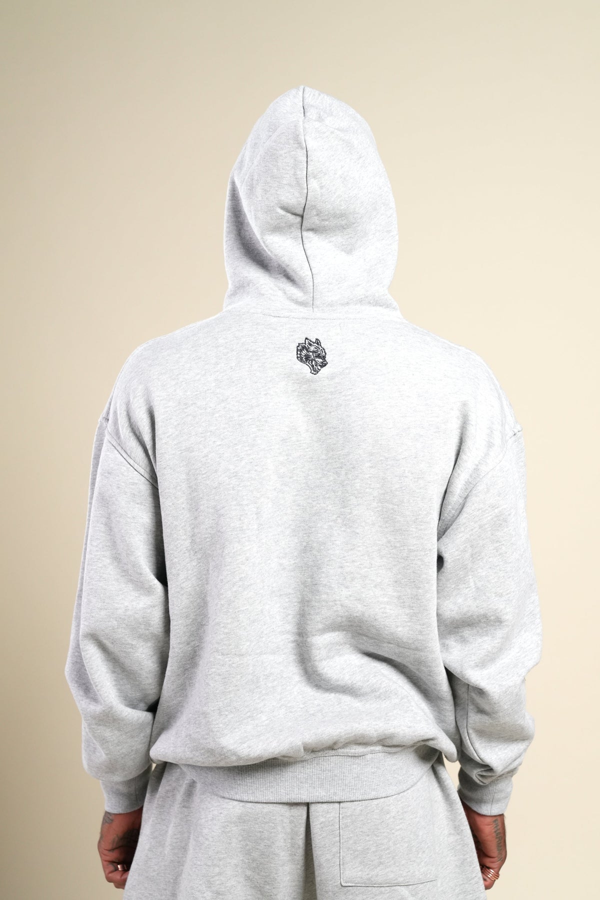 Loyalty Forever "Pierce" Hoodie in Light Athletic Gray — imagem 2