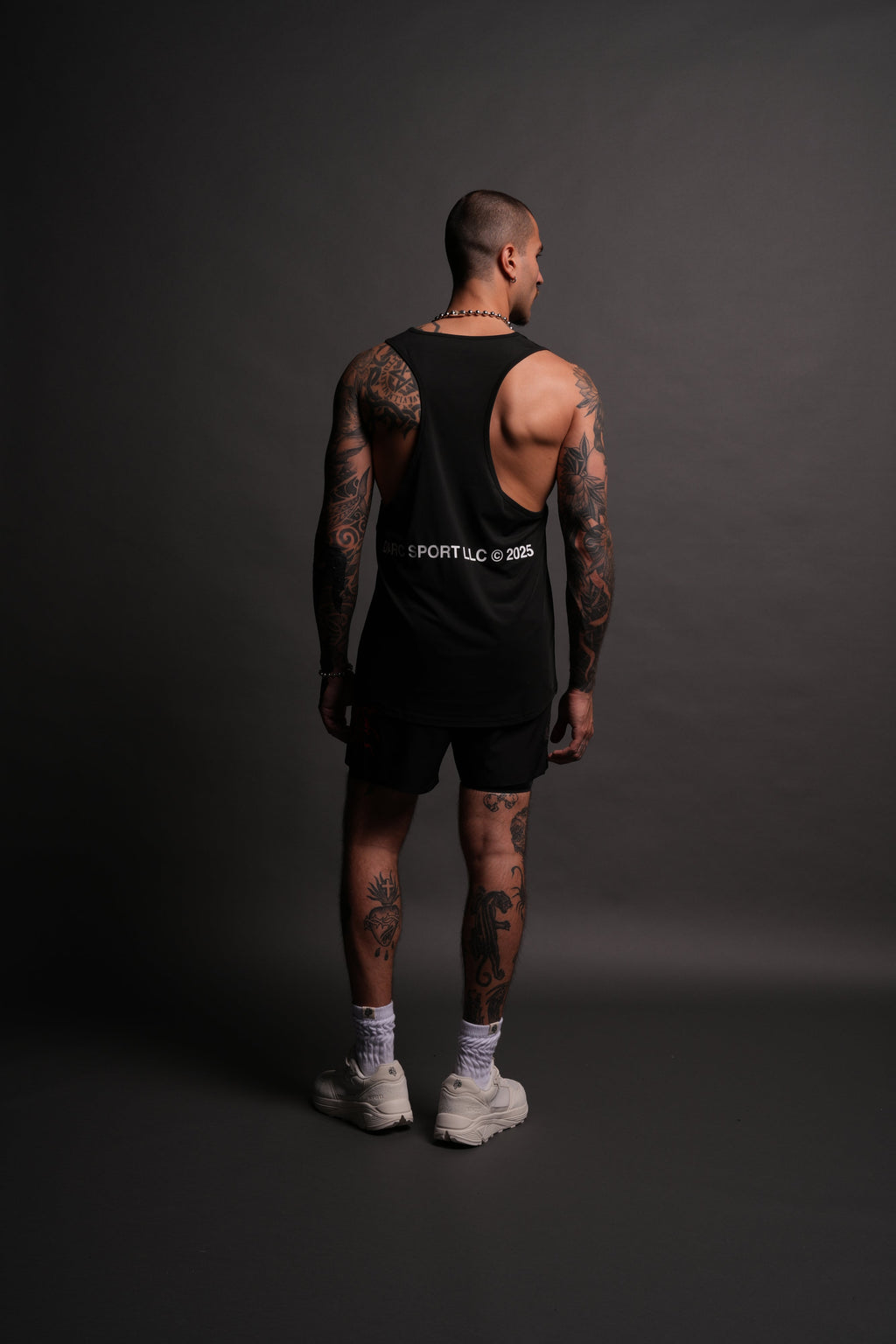 SSDDNFGU FRVR "Dry Wolf" Mecca Tank in Black — imagem 6