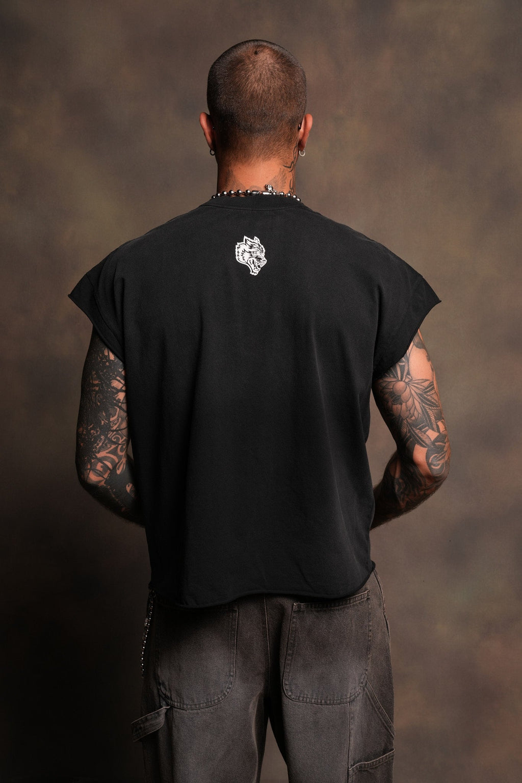 Ds Corazon Grunge Cut-Off Tee In Black Sun Fade