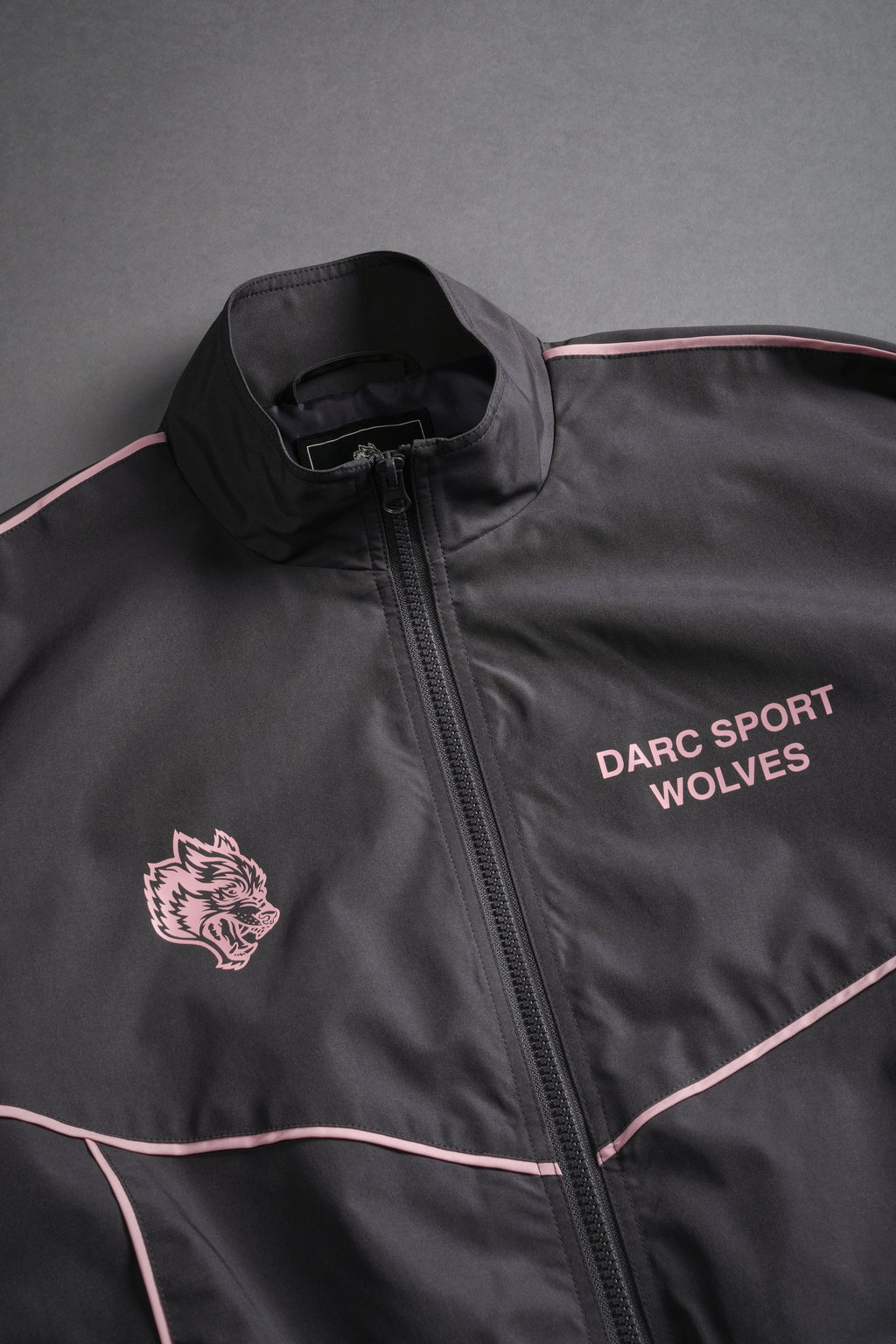 Darc Sport Wolves Quinn Track Jacket in Wolf Gray/Cherry Blossom — imagem 8