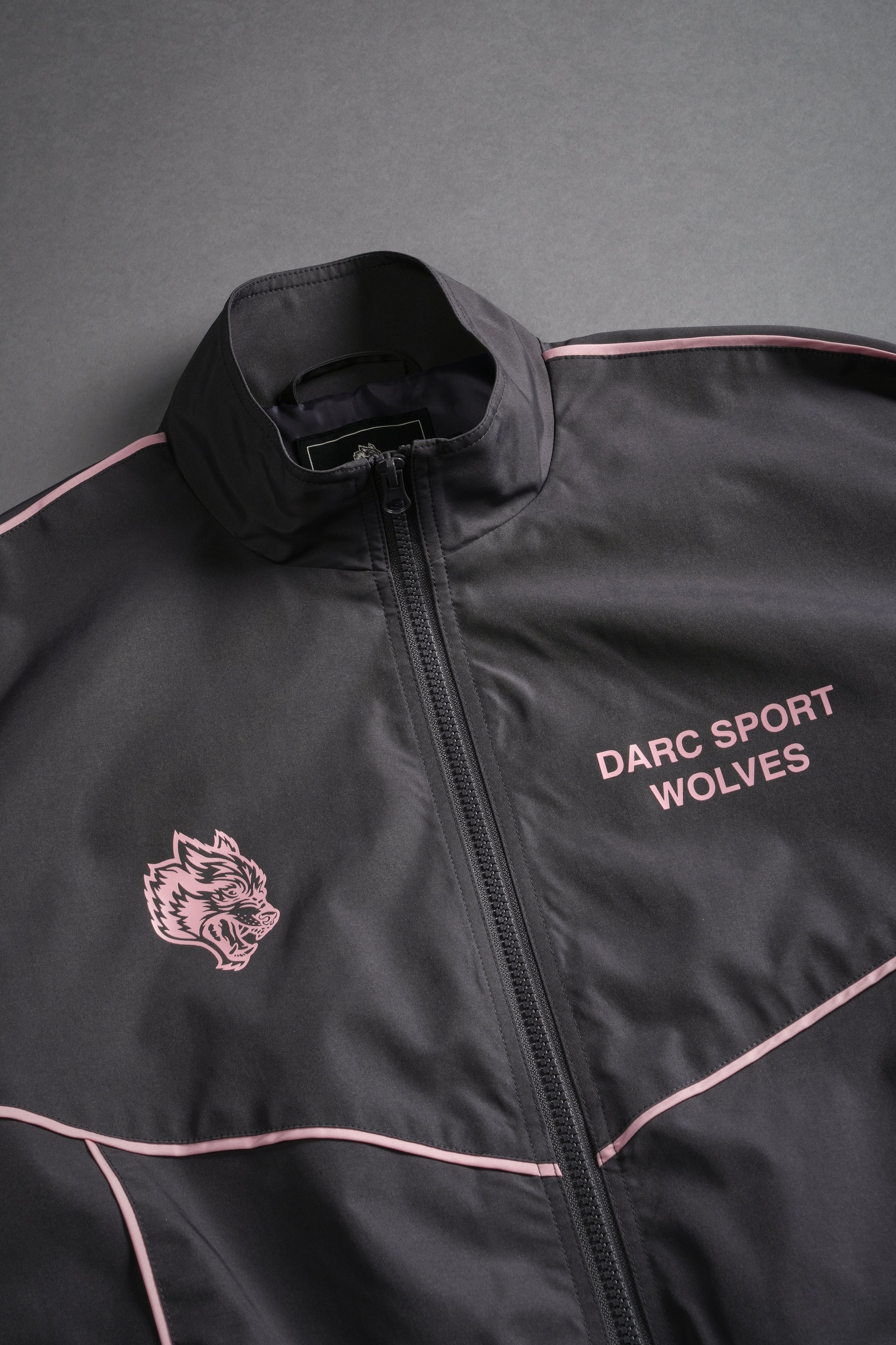 Darc Sport Wolves Quinn Track Jacket in Wolf Gray/Cherry Blossom — imagem 8