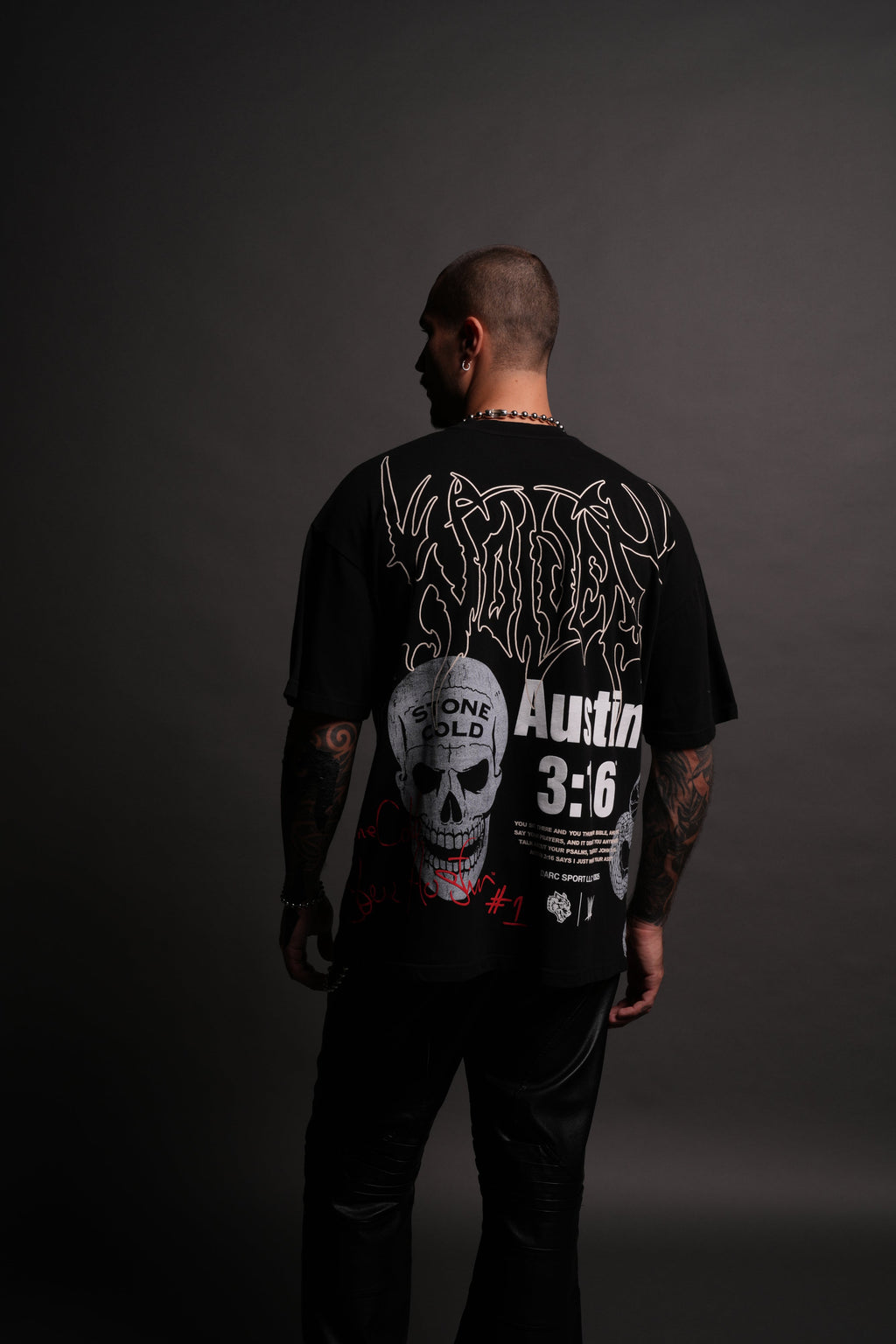 Austin 3:16 "Premium" Oversized Tee in Black — imagem 4