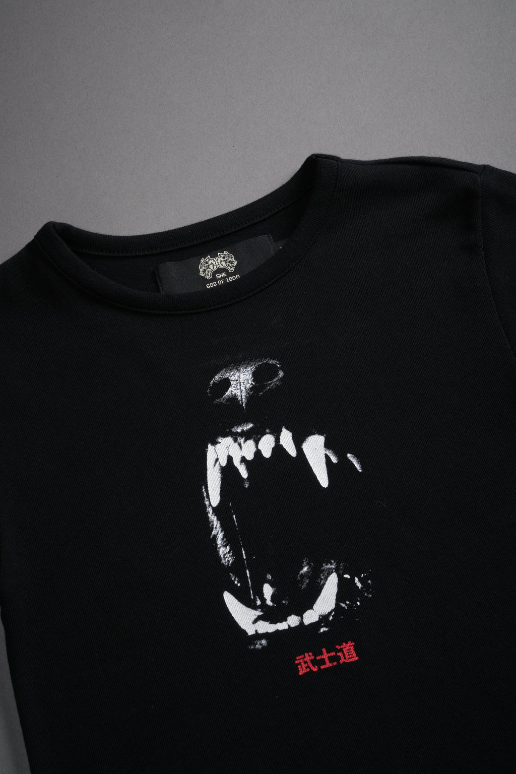 Blood Thirsty Kanji "Baby" Tee in Black — imagem 9