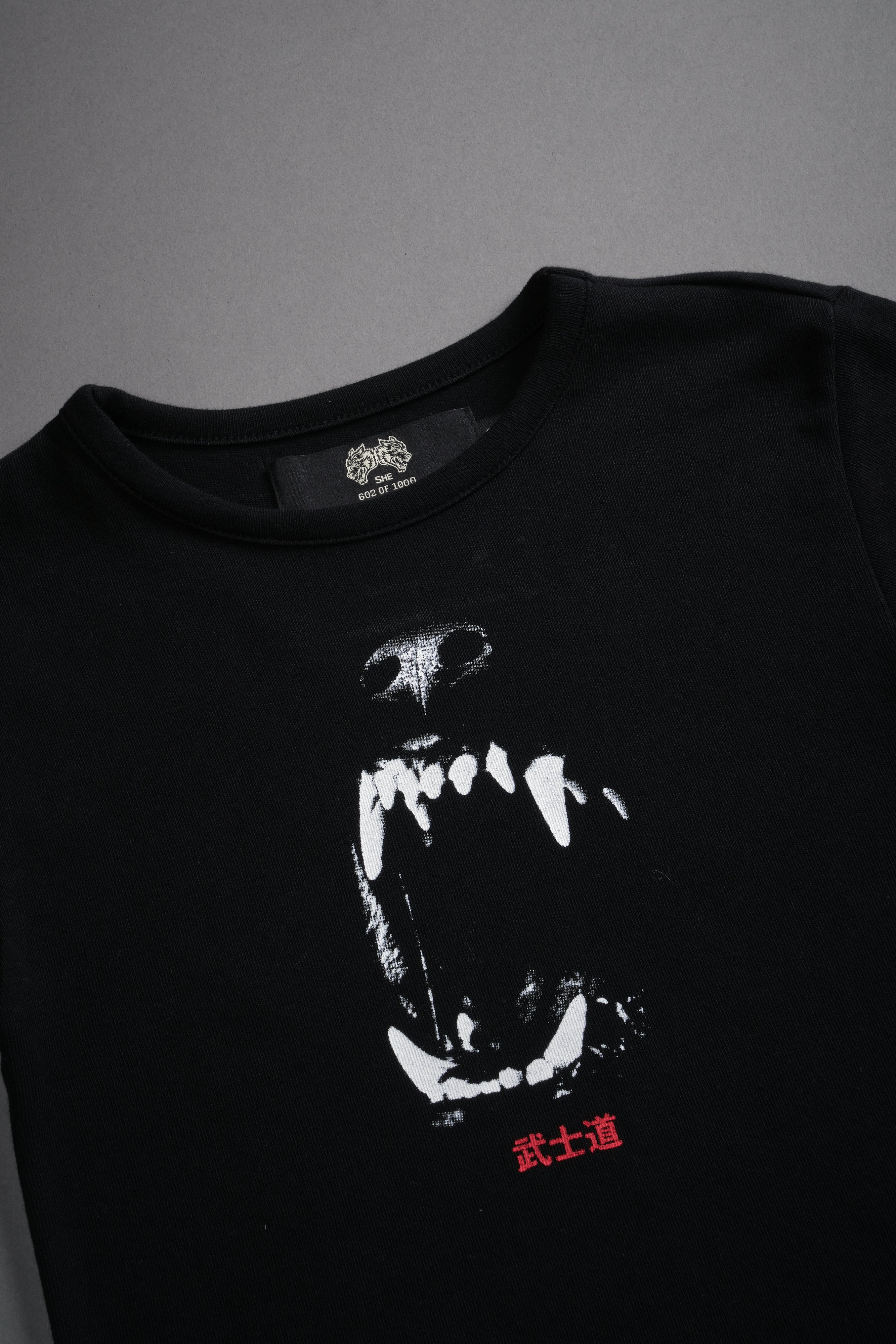 Blood Thirsty Kanji "Baby" Tee in Black — imagem 9