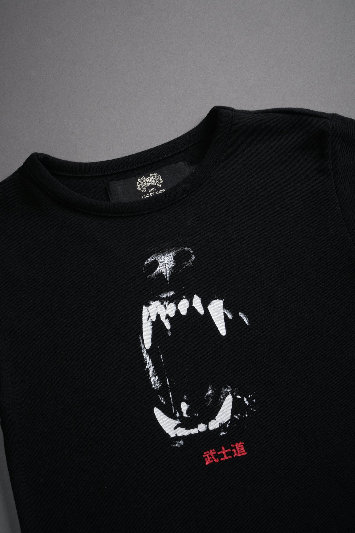 Blood Thirsty Kanji "Baby" Tee in Black - imagem 9