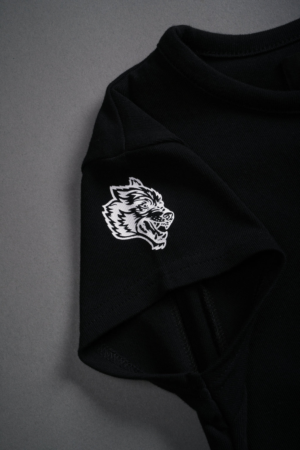 Blood Thirsty Kanji "Baby" Tee in Black — imagem 11