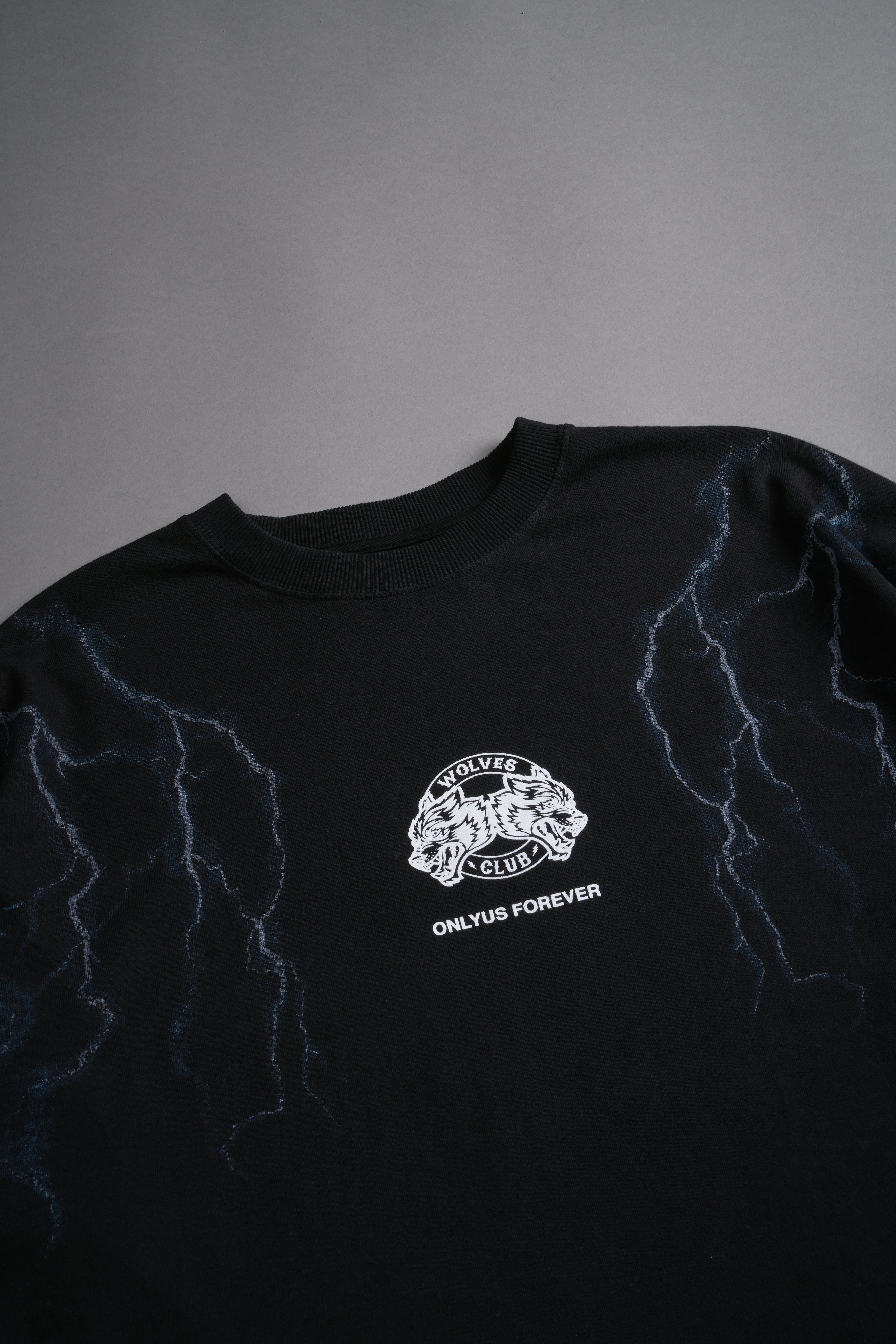 Lightning Strike Grunge "Box Cut" Tee in Black — imagem 7