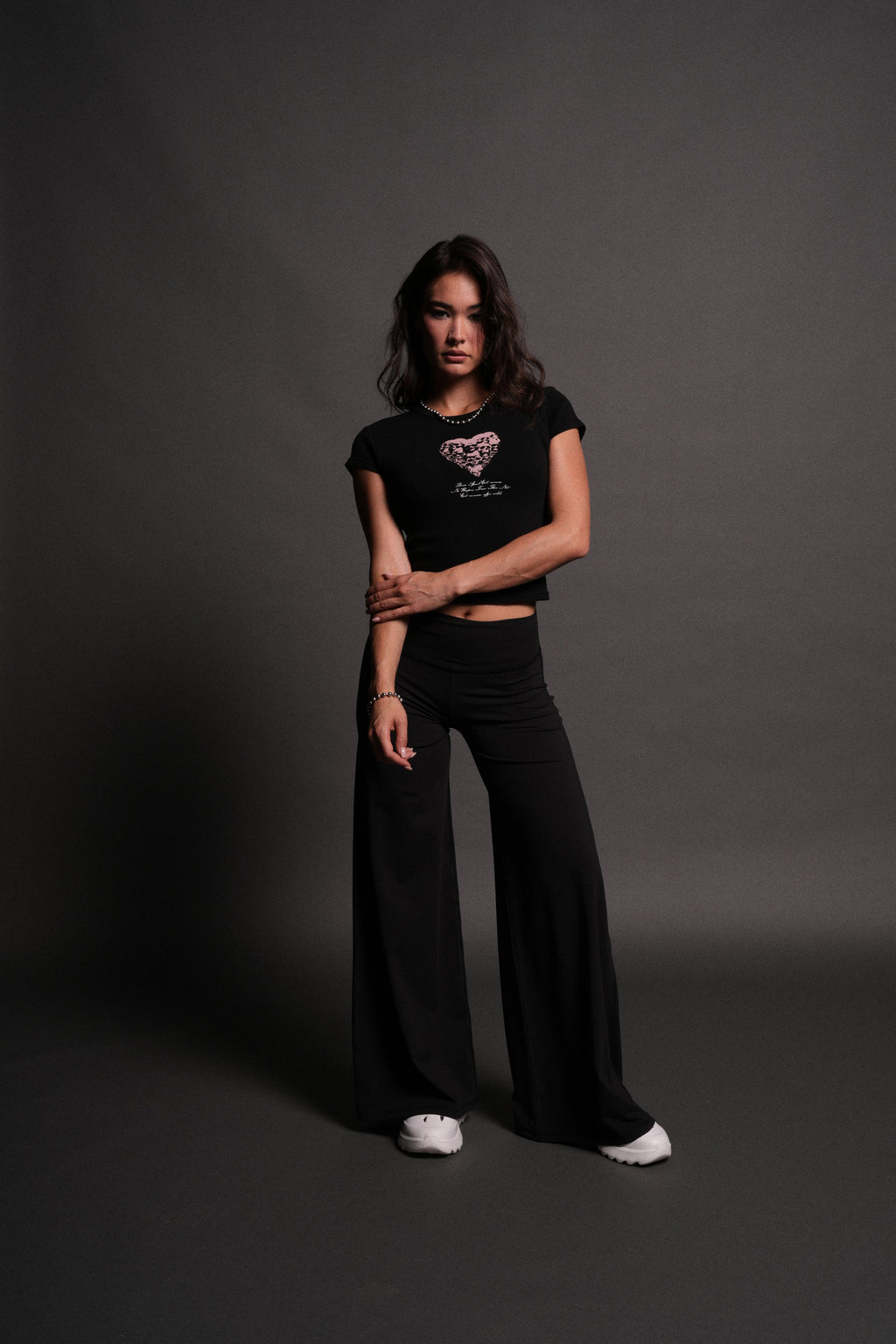 Memento Amore "Baby" Tee in Black — imagem 5