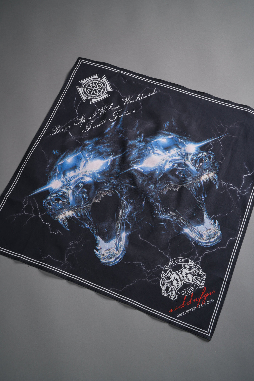 Eye of the Beast V2 Bandana in Black - imagem 2