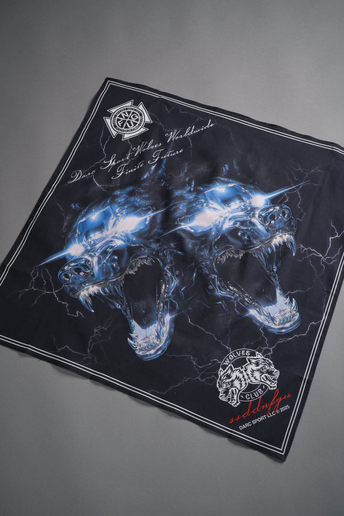 Eye of the Beast V2 Bandana in Black - imagem 2
