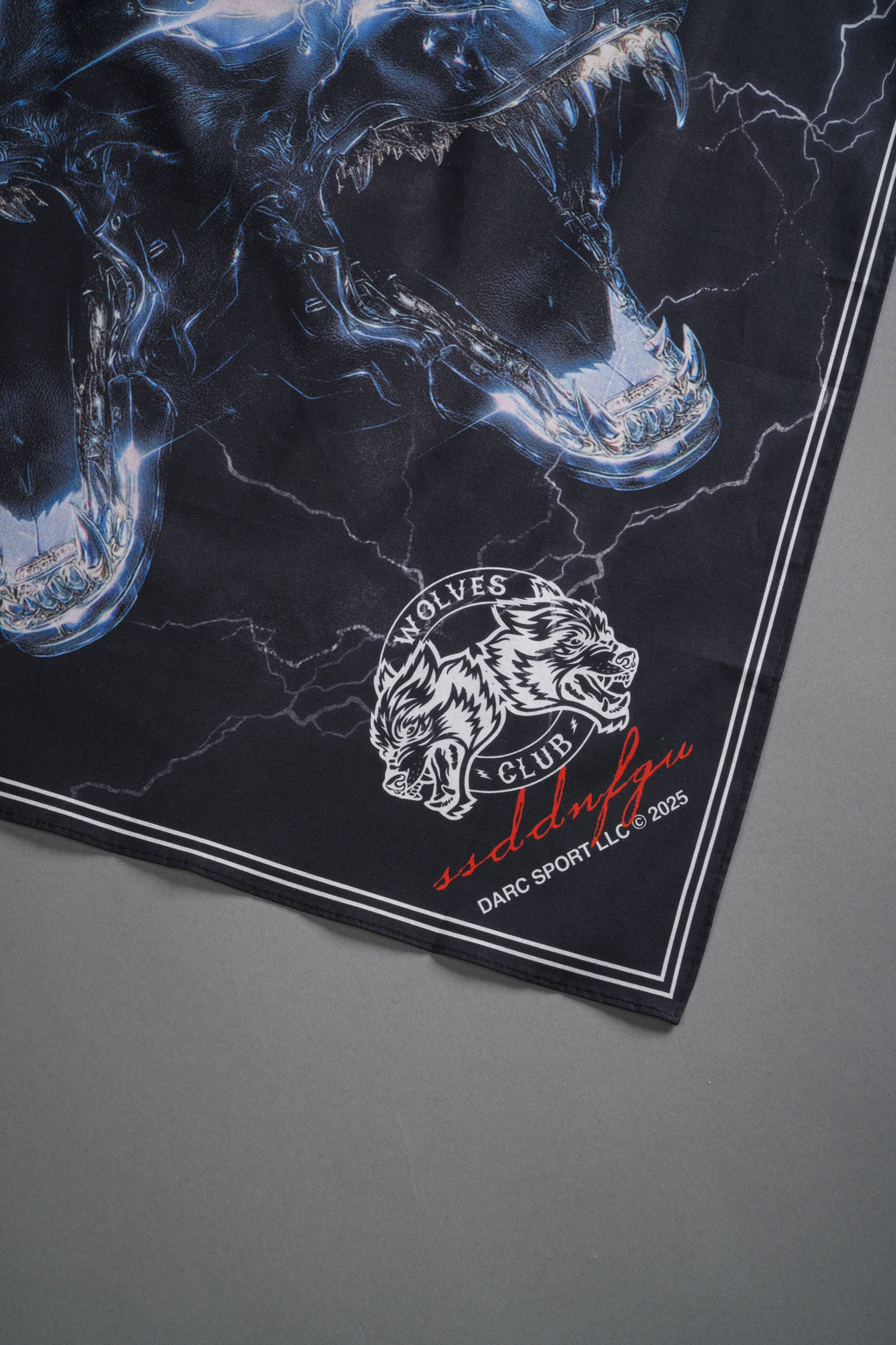 Eye of the Beast V2 Bandana in Black - imagem 3
