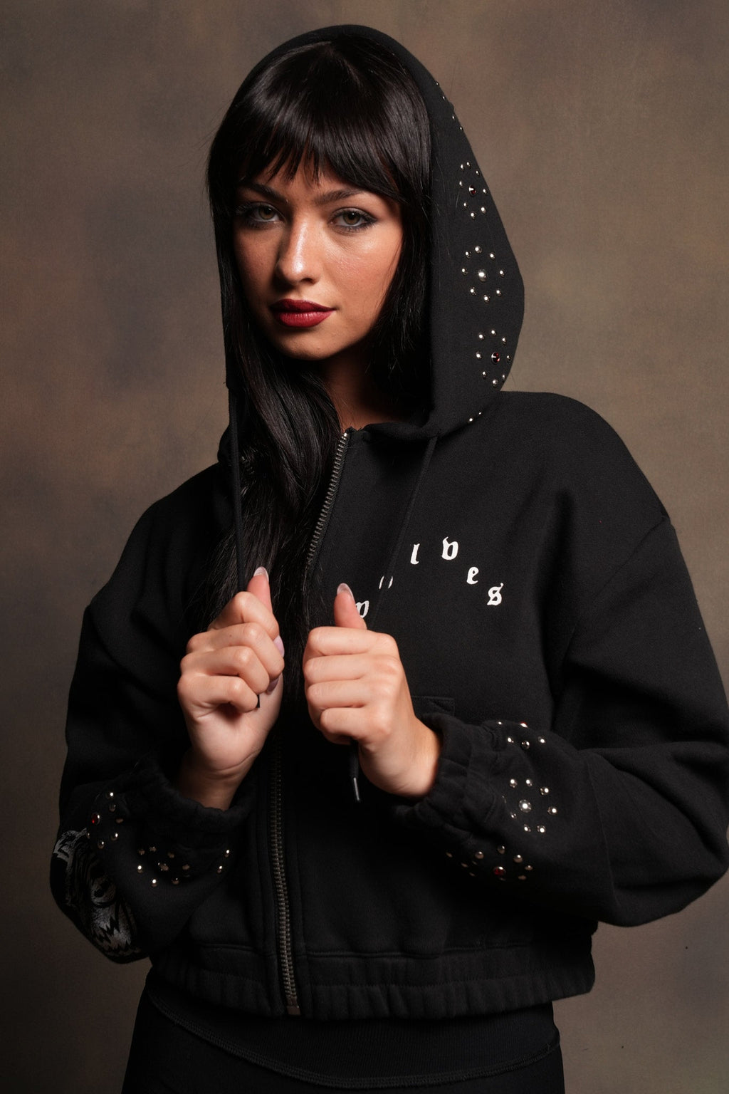 Stud Lobo Chambers Cropped Zip Hoodie In Black