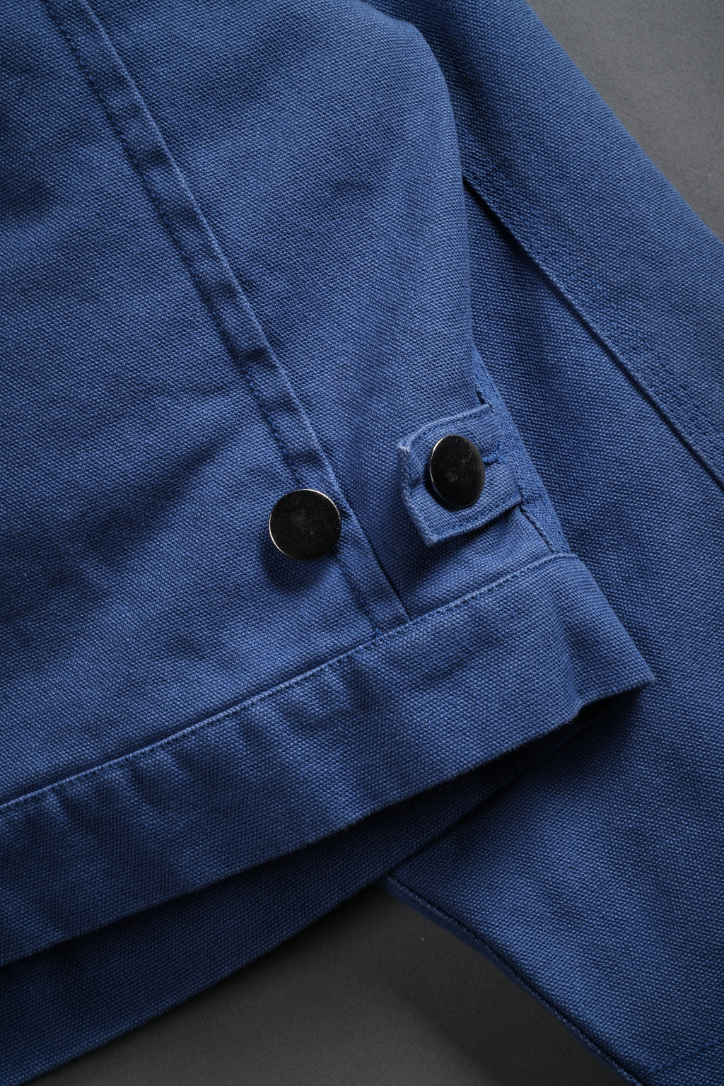 Her Grit Wayland Cropped Jacket in Denim — imagem 10