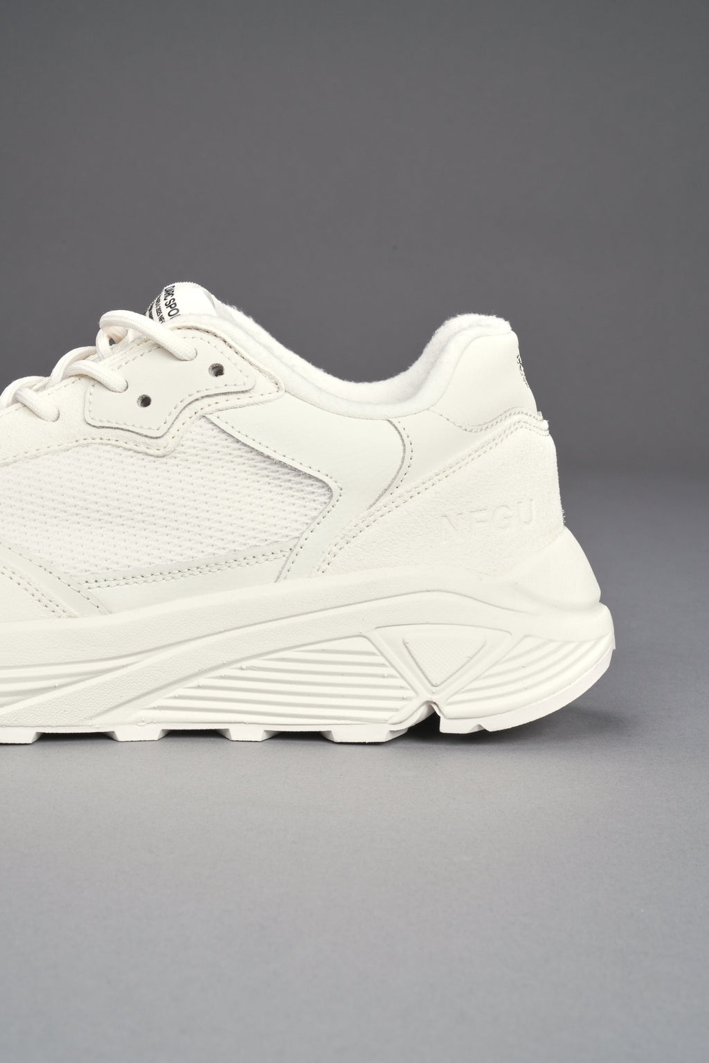 Run-1 Shoes in Cream/Black — imagem 9