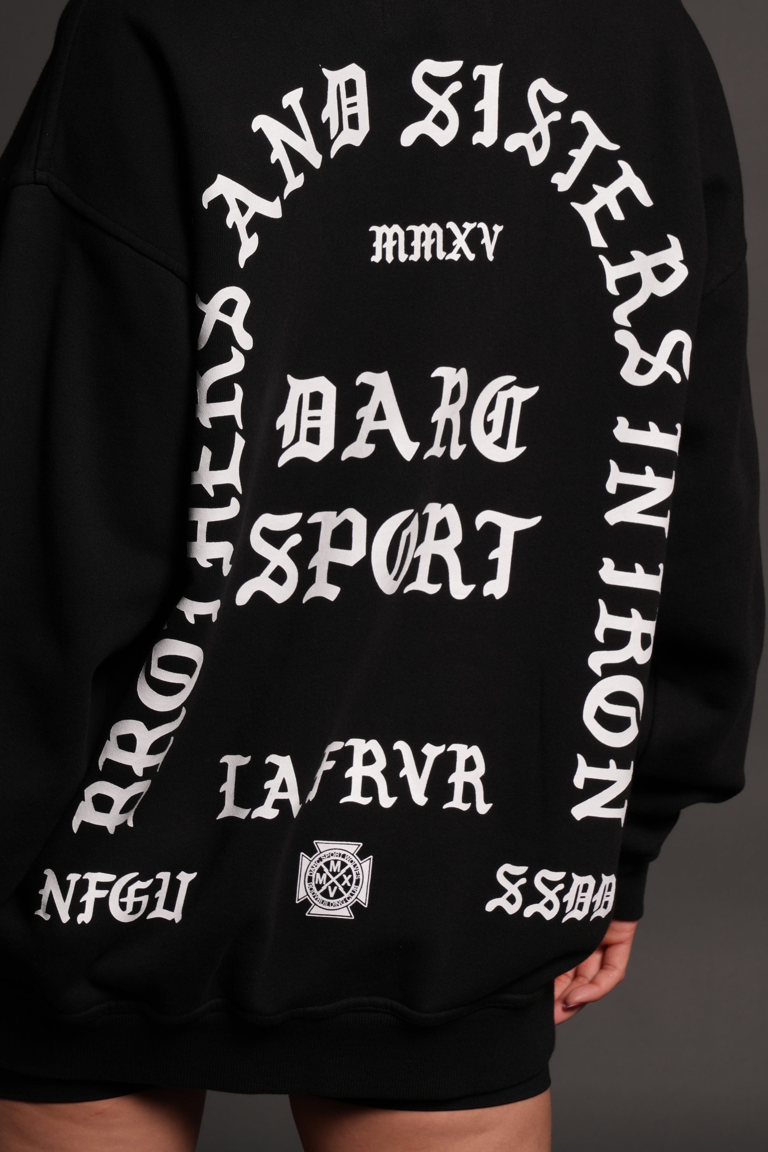 La Cherub London Crewneck in Black — imagem 18