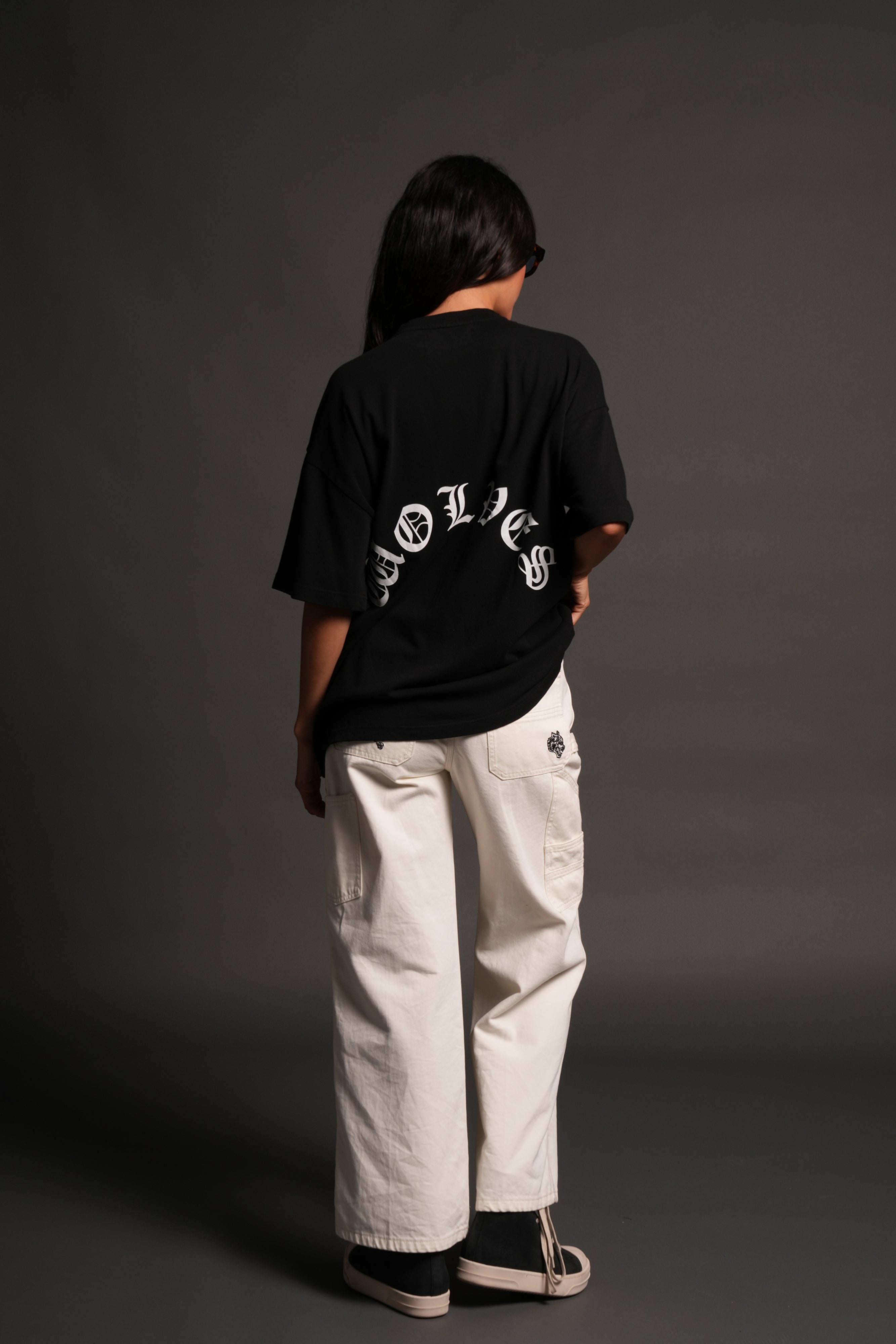Los Cherub Premium Oversized Tee in Black — imagem 12