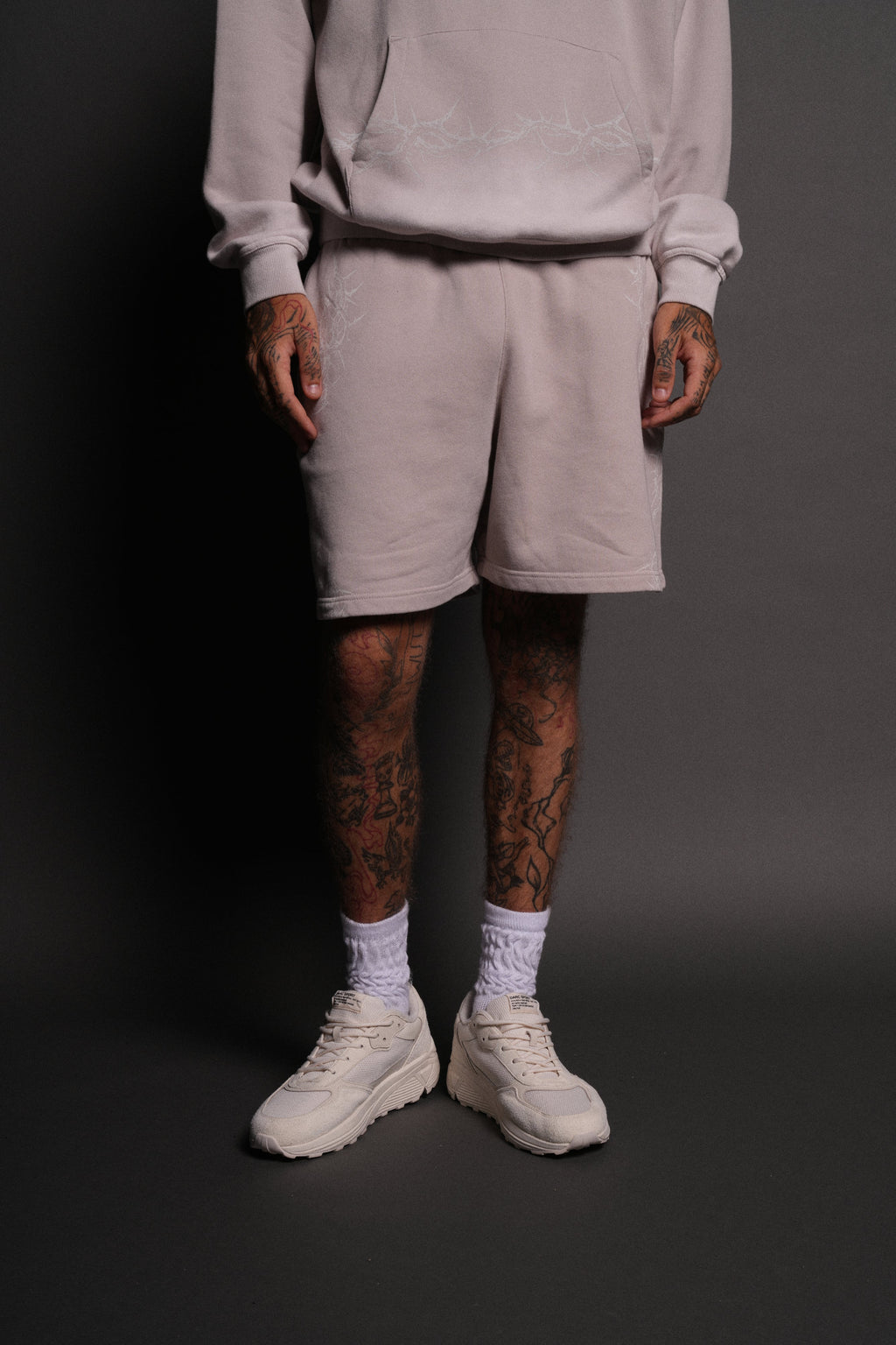 Thorns Post Lounge Sweat Shorts in Clay — imagem 3