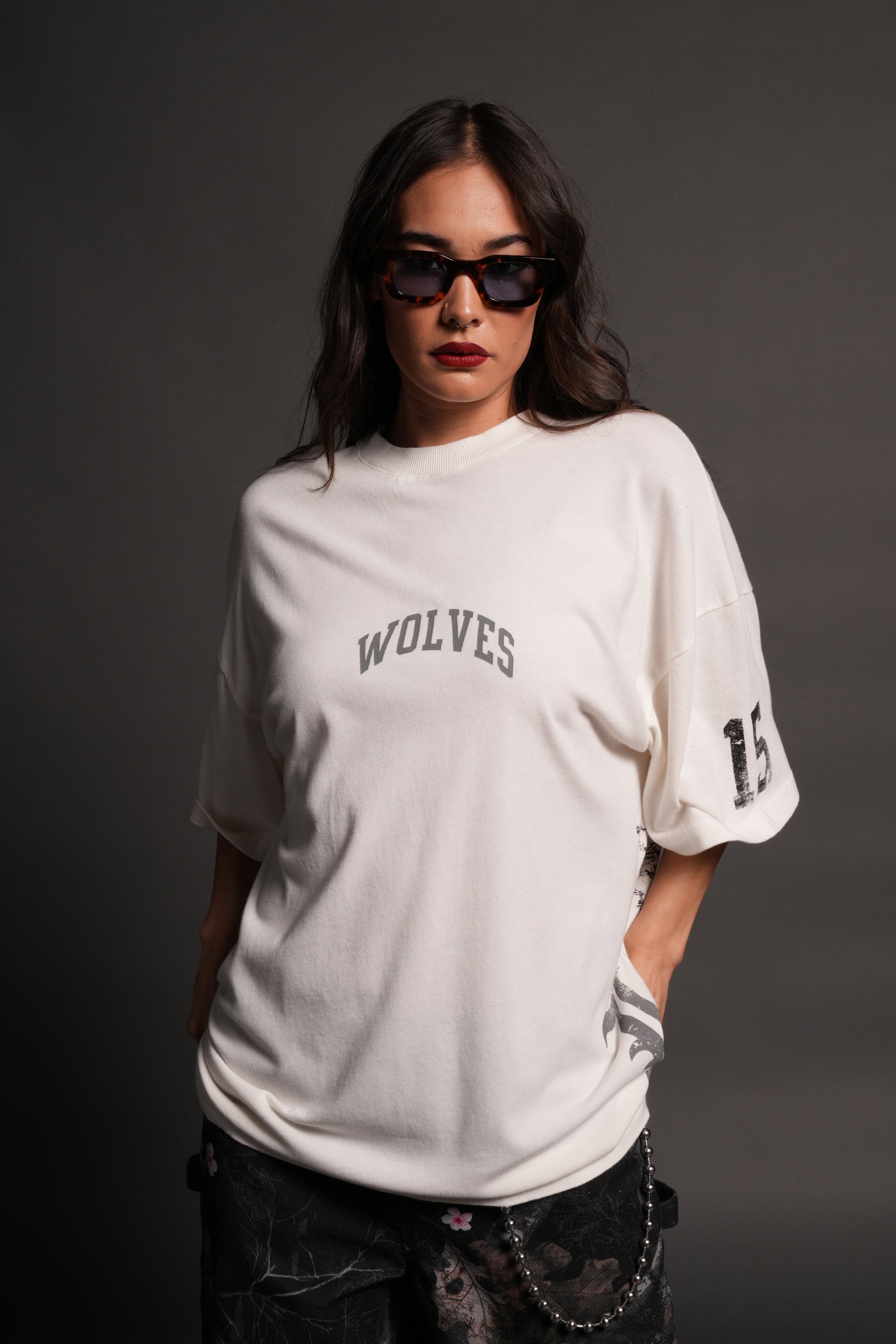 La Ca Frvr Premium Oversized Tee in Cream — imagem 14