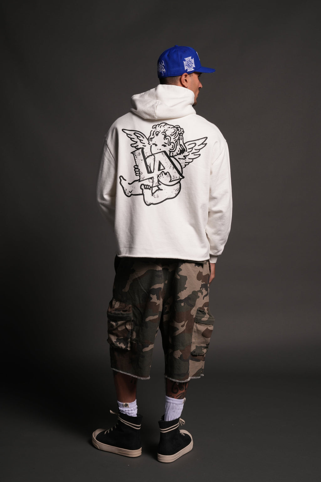 Los Cherub Distressed Grunge Mid Length Raw Hem Zip Hoodie in Cream — imagem 6