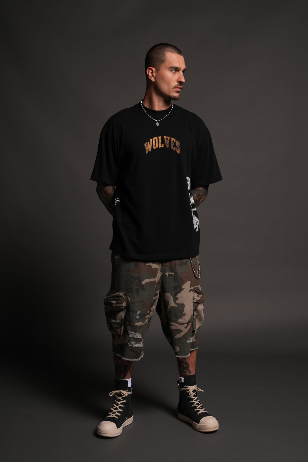 La Has Your Back Premium Oversized Tee in Black — imagem 5