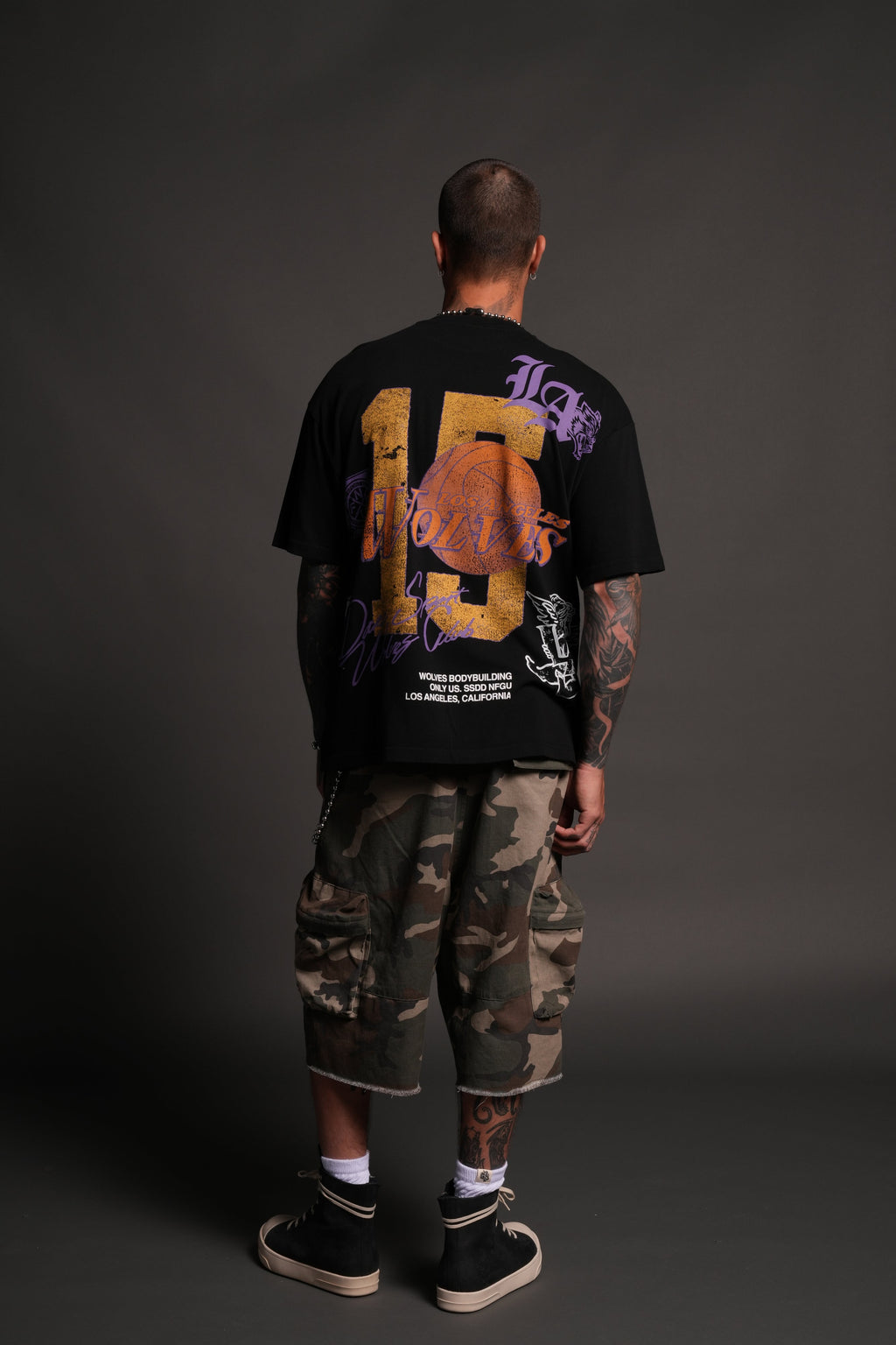 La Has Your Back Premium Oversized Tee in Black — imagem 6