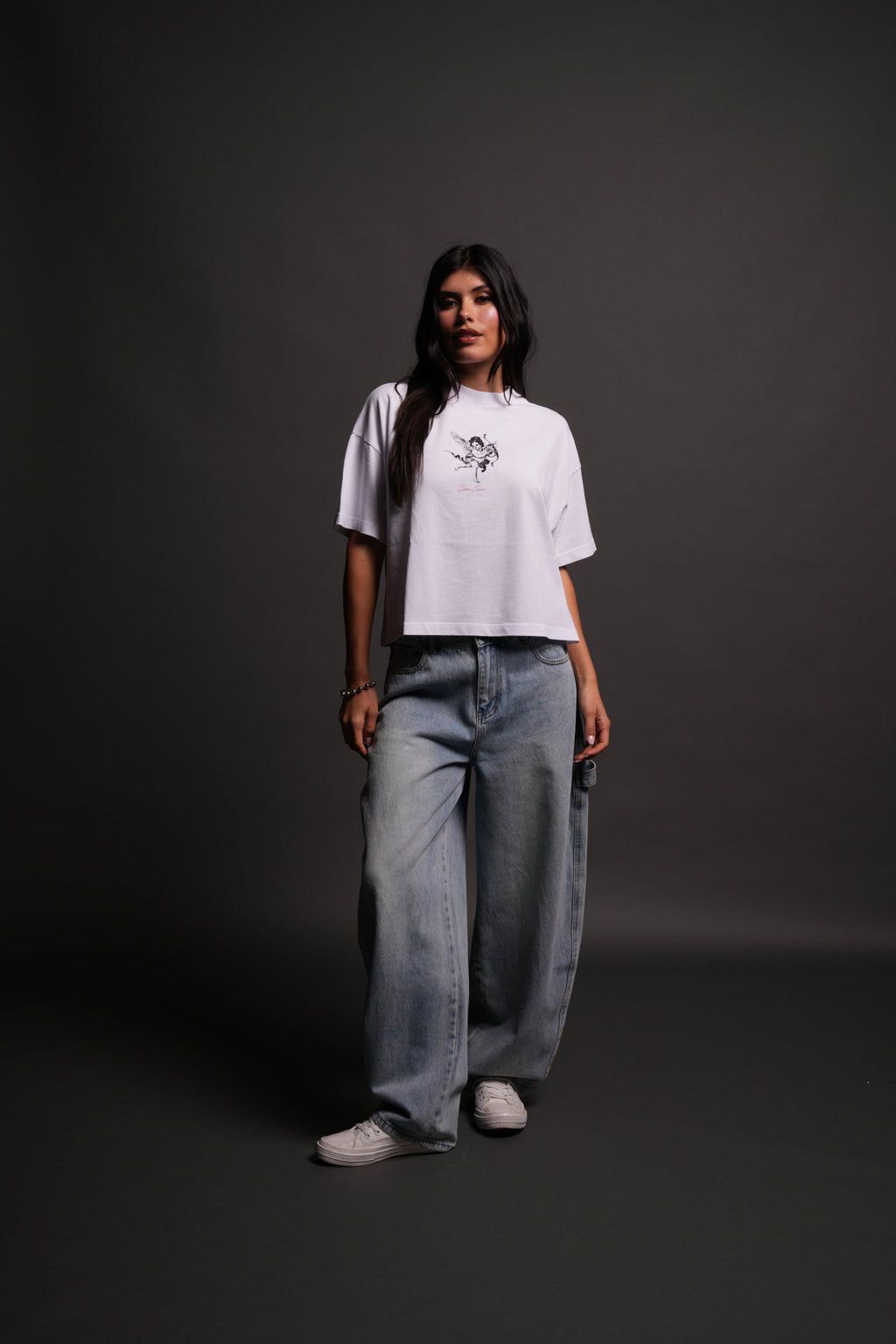 Del Amor Ultrawide "Premium" Crop Tee in White — imagem 5