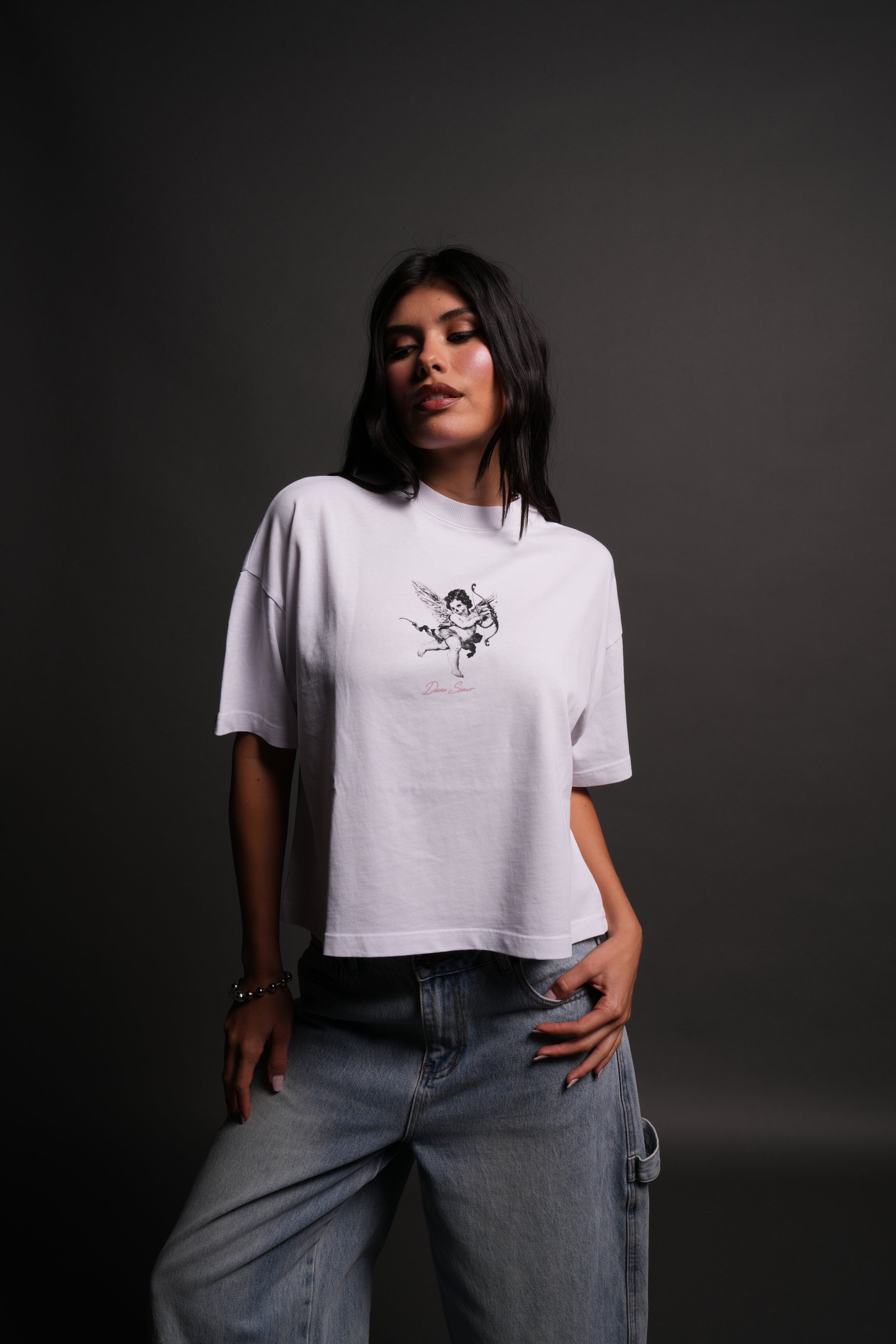 Del Amor Ultrawide "Premium" Crop Tee in White — imagem 1