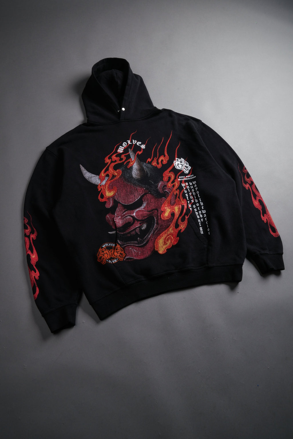 Wolves Club Oni Inferno Pierce Hoodie in Black — imagem 7