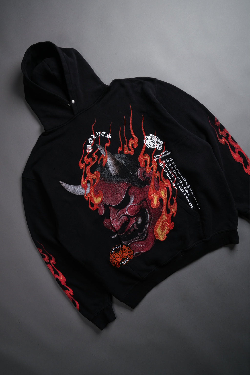 Wolves Club Oni Inferno Pierce Hoodie in Black — imagem 8
