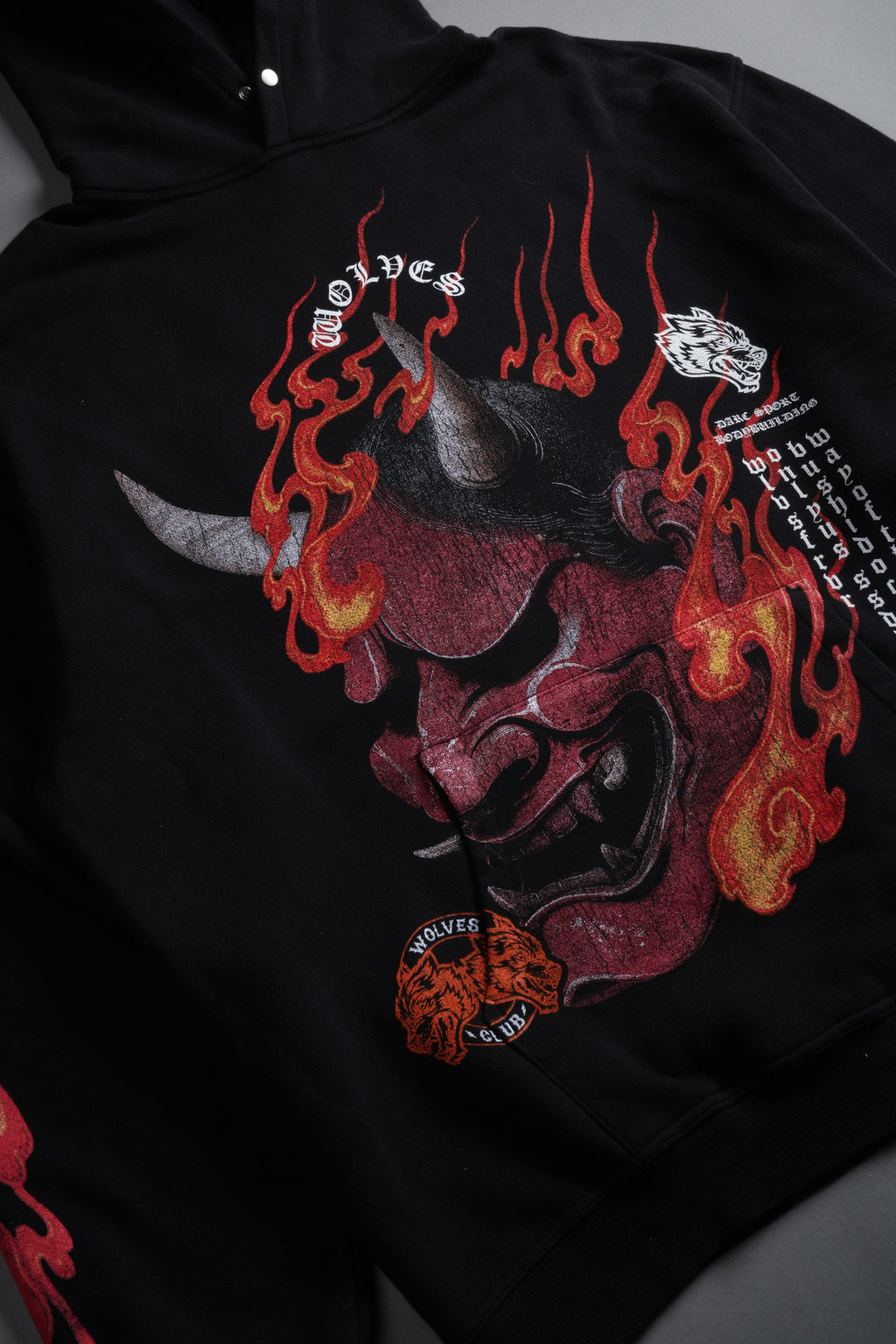 Wolves Club Oni Inferno Pierce Hoodie in Black — imagem 9