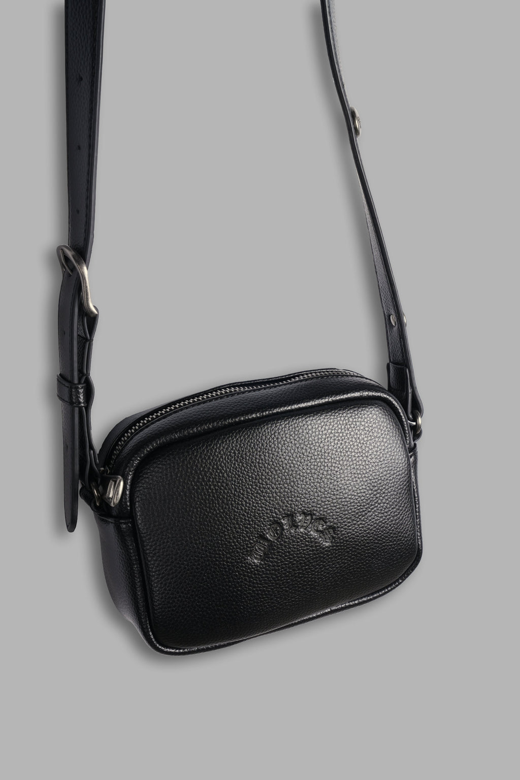 Wolves Chopper Blade Leather Side Bag in Black — imagem 3