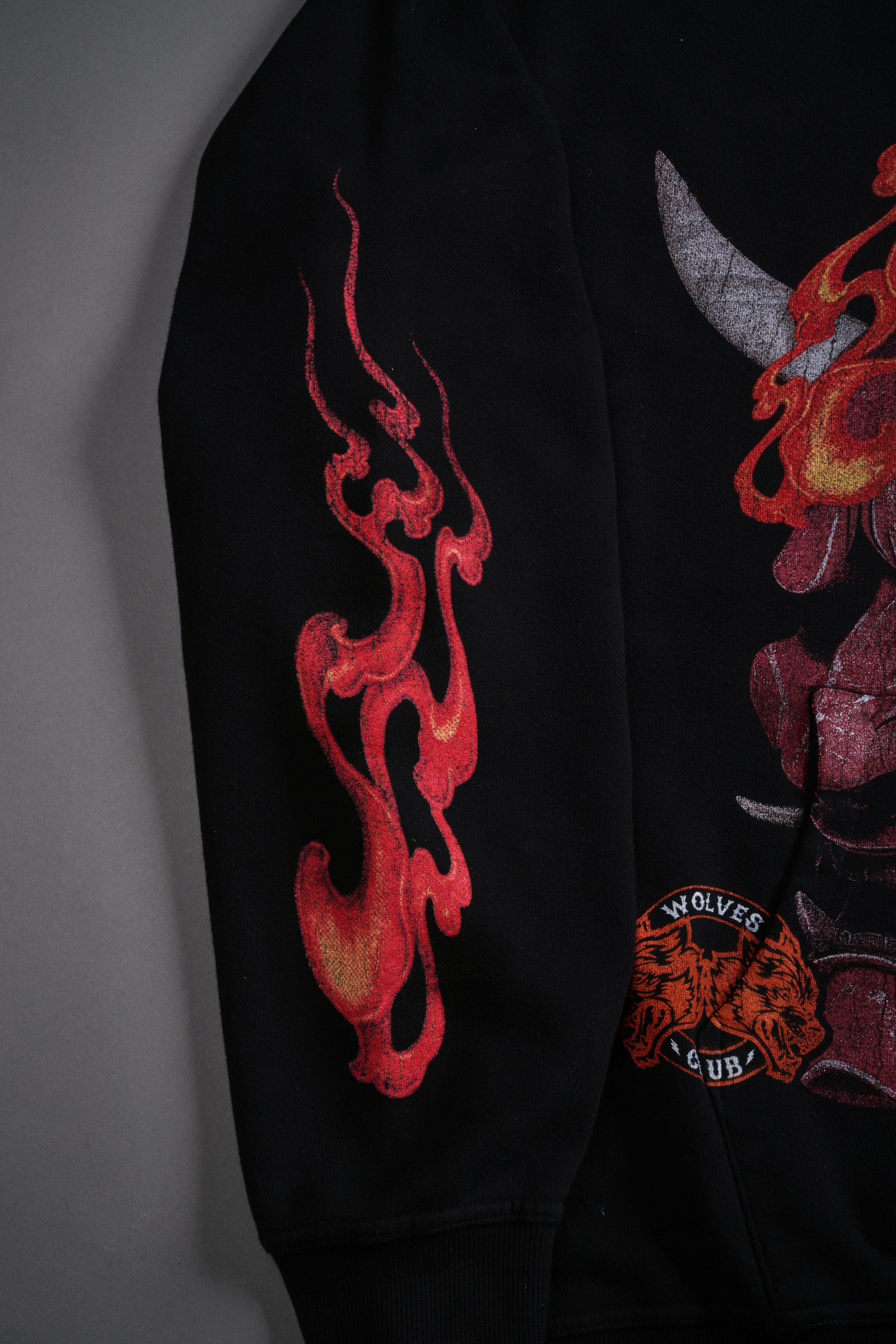 Wolves Club Oni Inferno Pierce Hoodie in Black — imagem 13