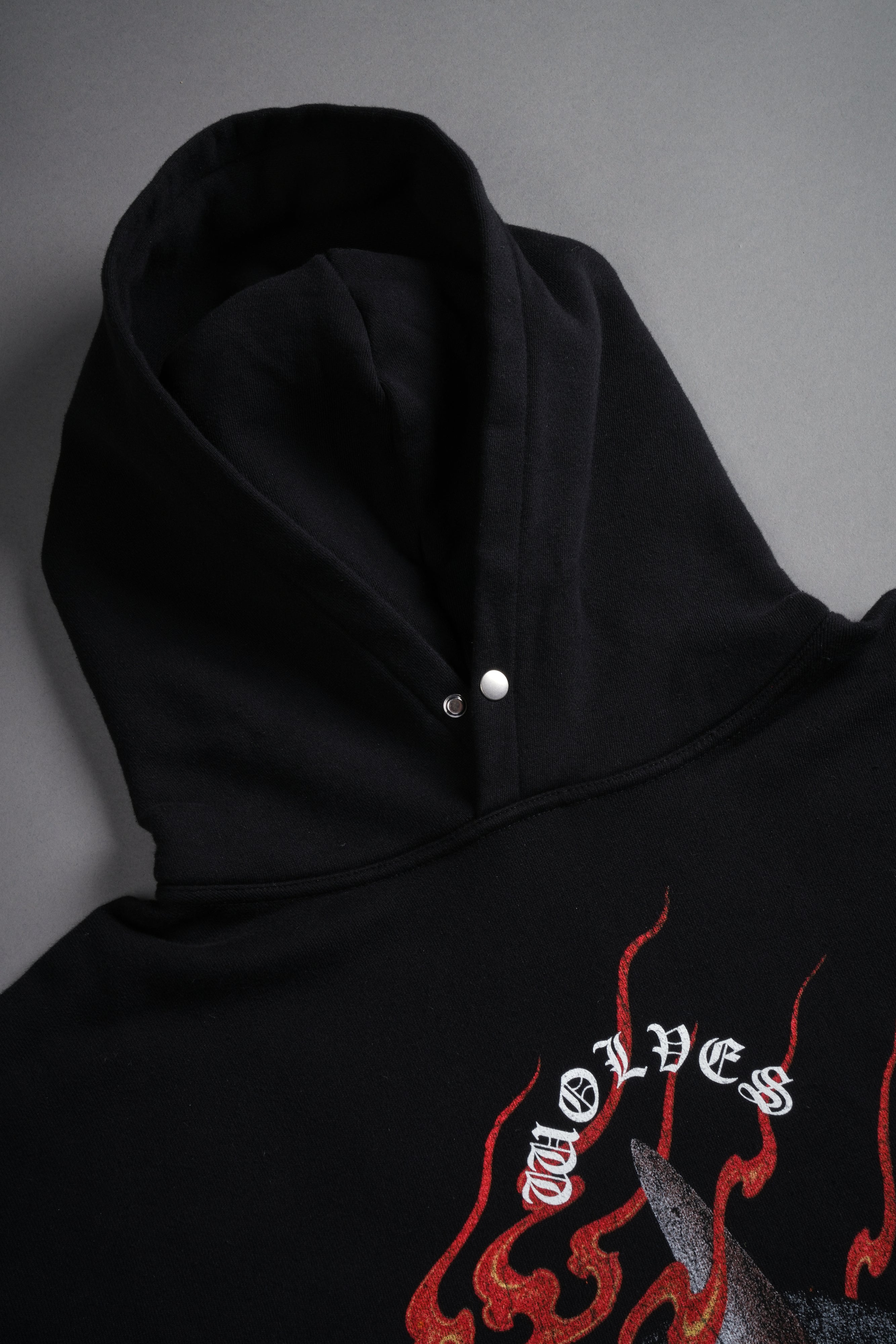 Wolves Club Oni Inferno Pierce Hoodie in Black — imagem 14