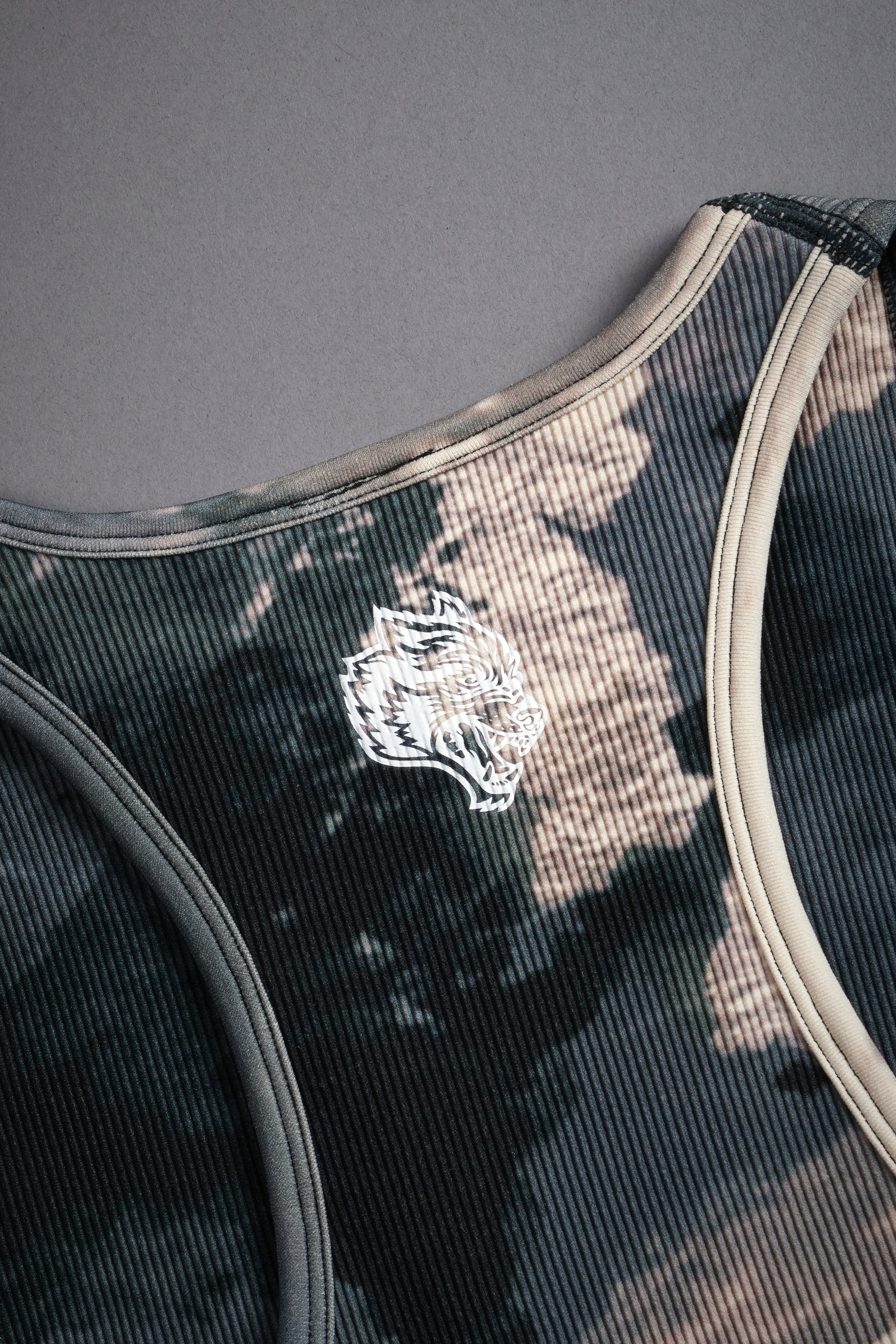 Hesh "Everson Seamless" Curve Tank in Sandstorm Marble Wash — imagem 8