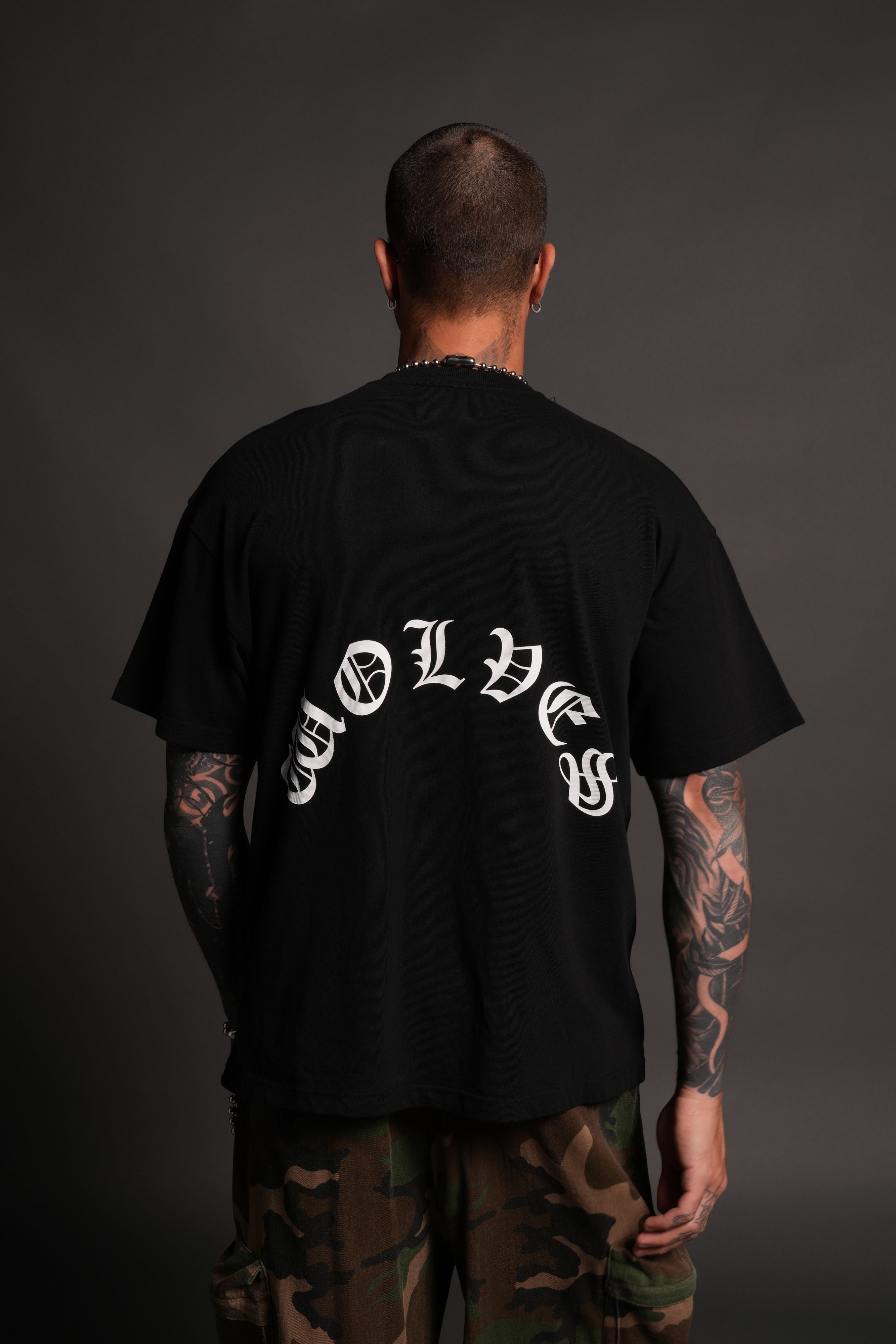 Los Cherub Premium Oversized Tee in Black — imagem 2