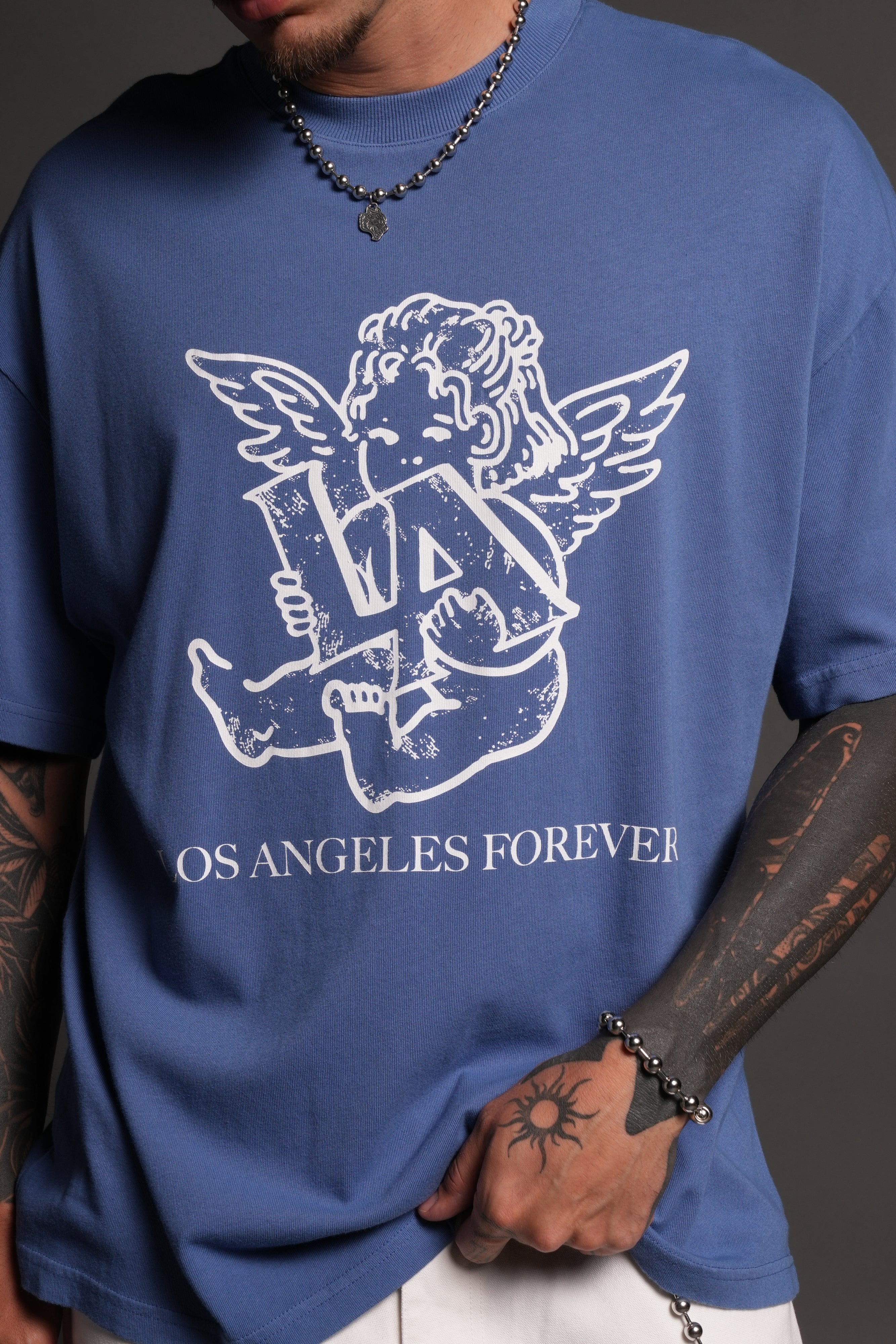 Los Cherub Premium Oversized Tee in La Blue — imagem 7