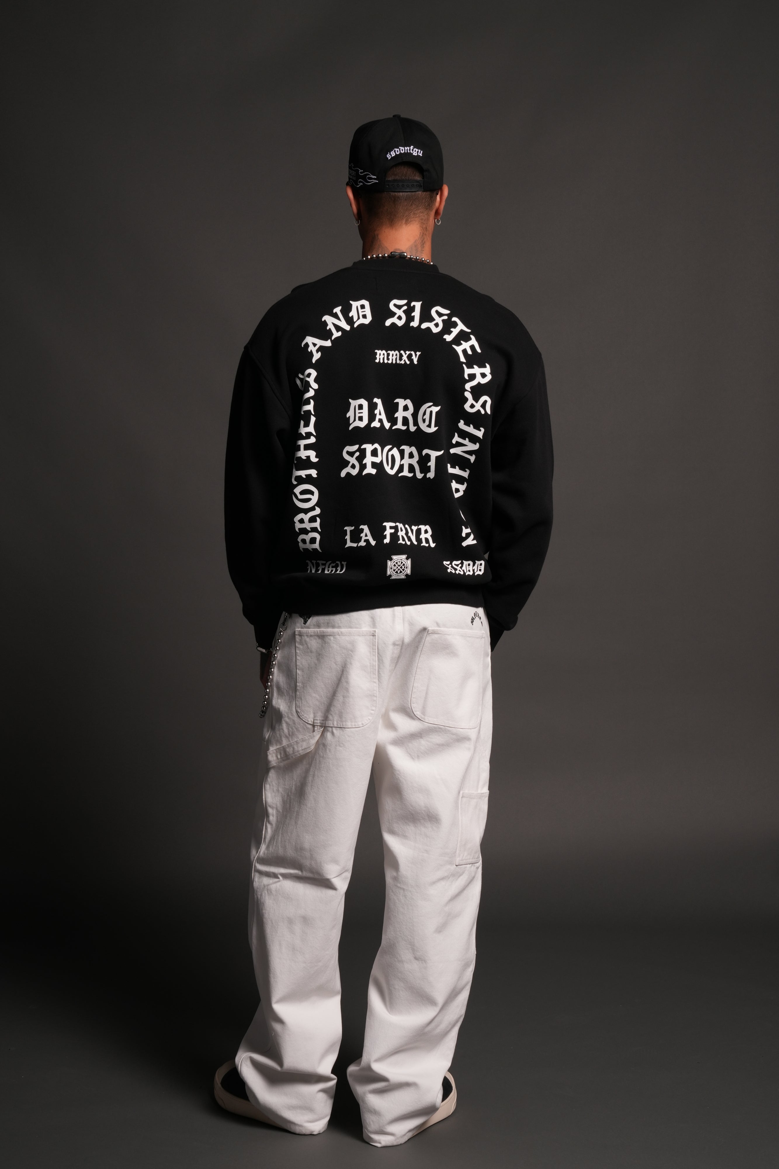 La Cherub London Crewneck in Black — imagem 6