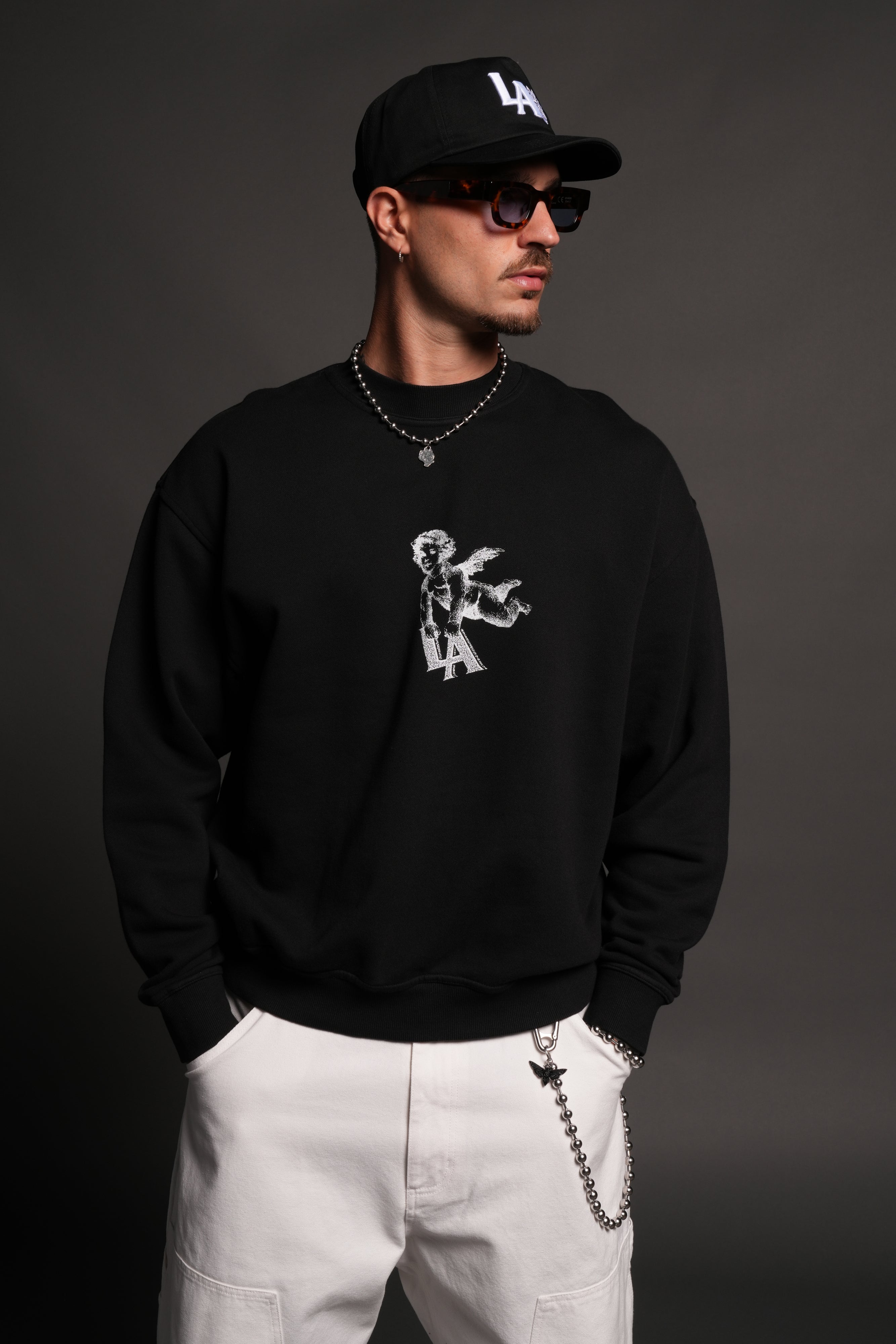 La Cherub London Crewneck in Black — imagem 2