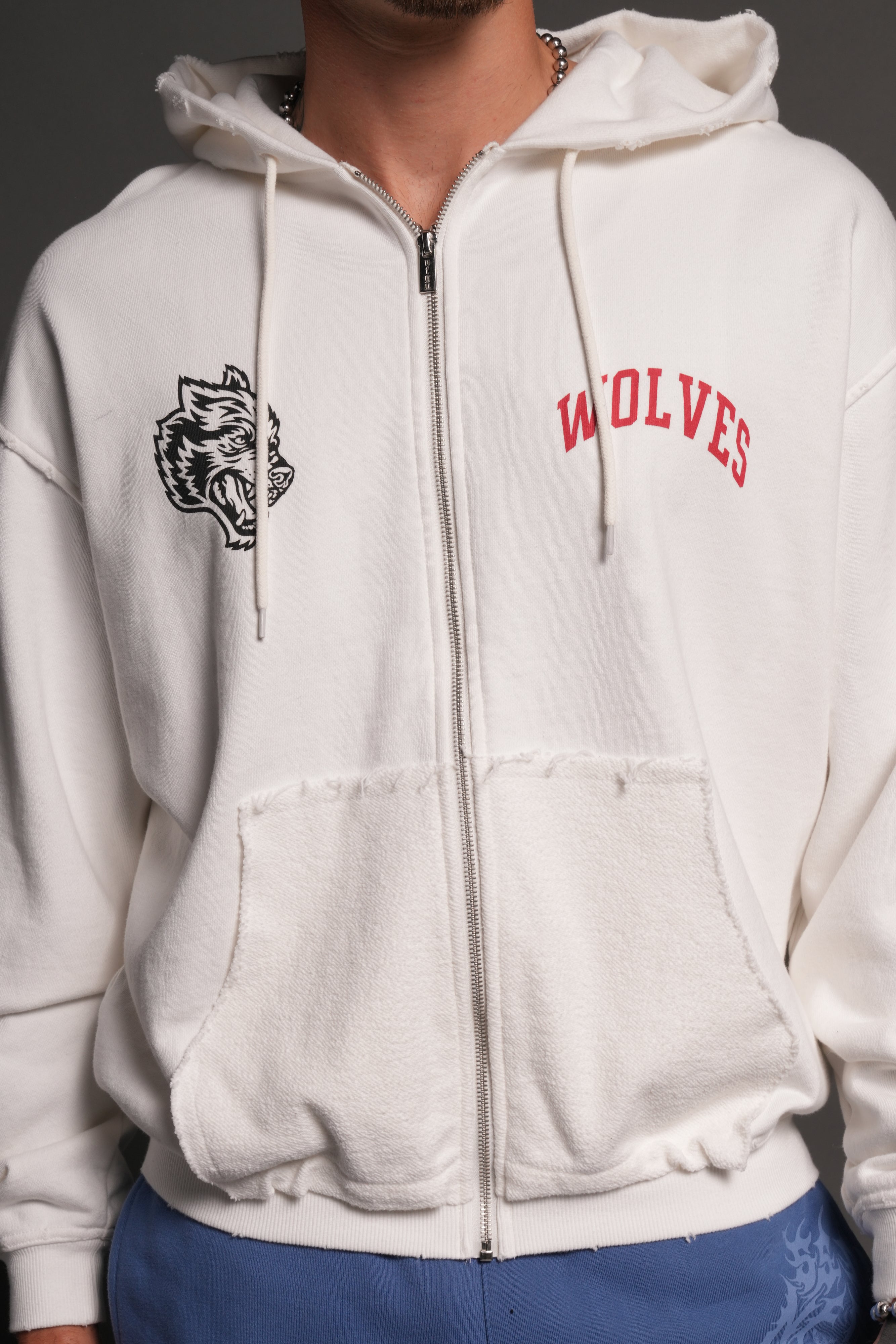 La Ca Frvr Grunge Moatis Zip Hoodie in Cream — imagem 7
