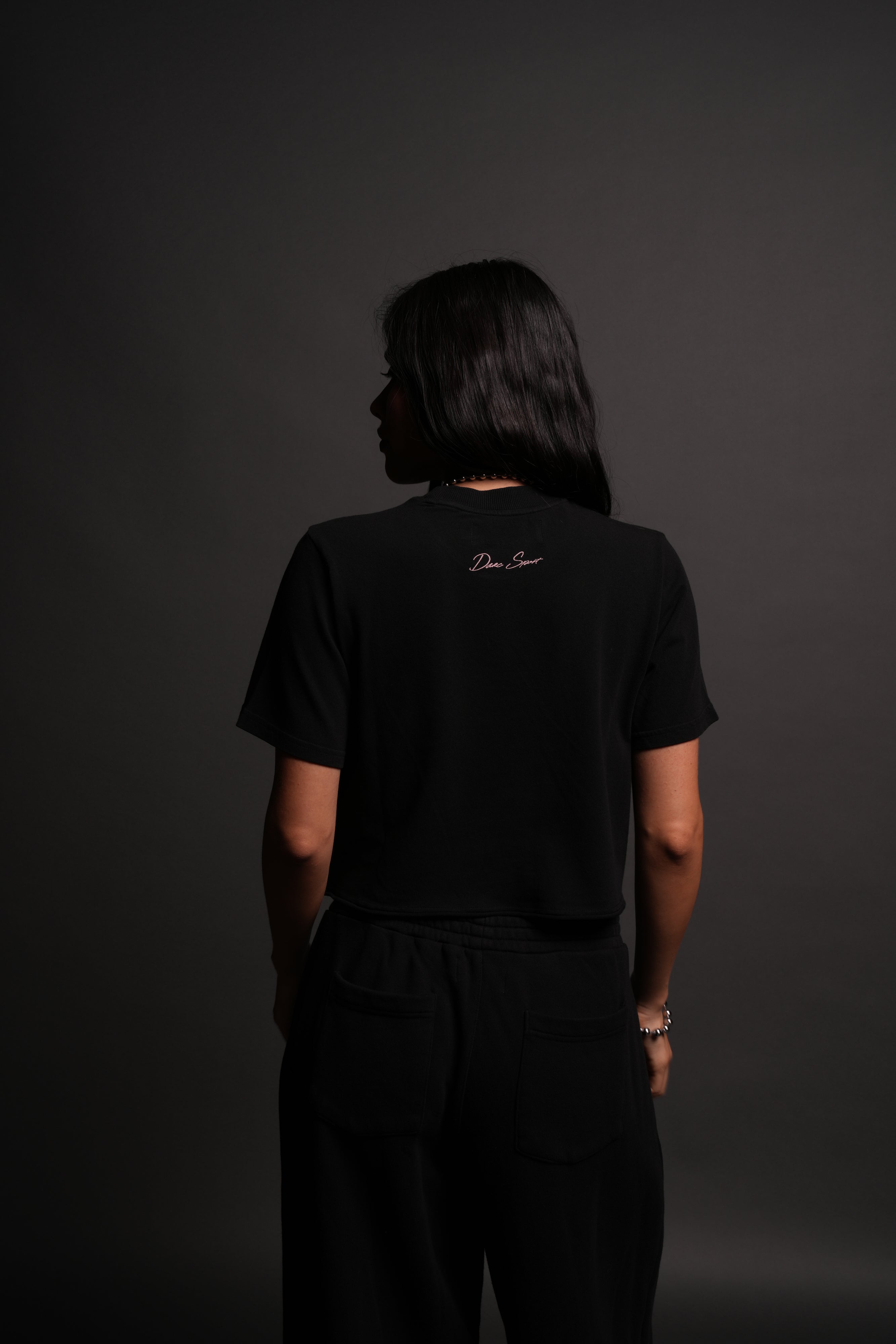 Cherub and the Skull "Premium" (Cropped) Tee in Black — imagem 2