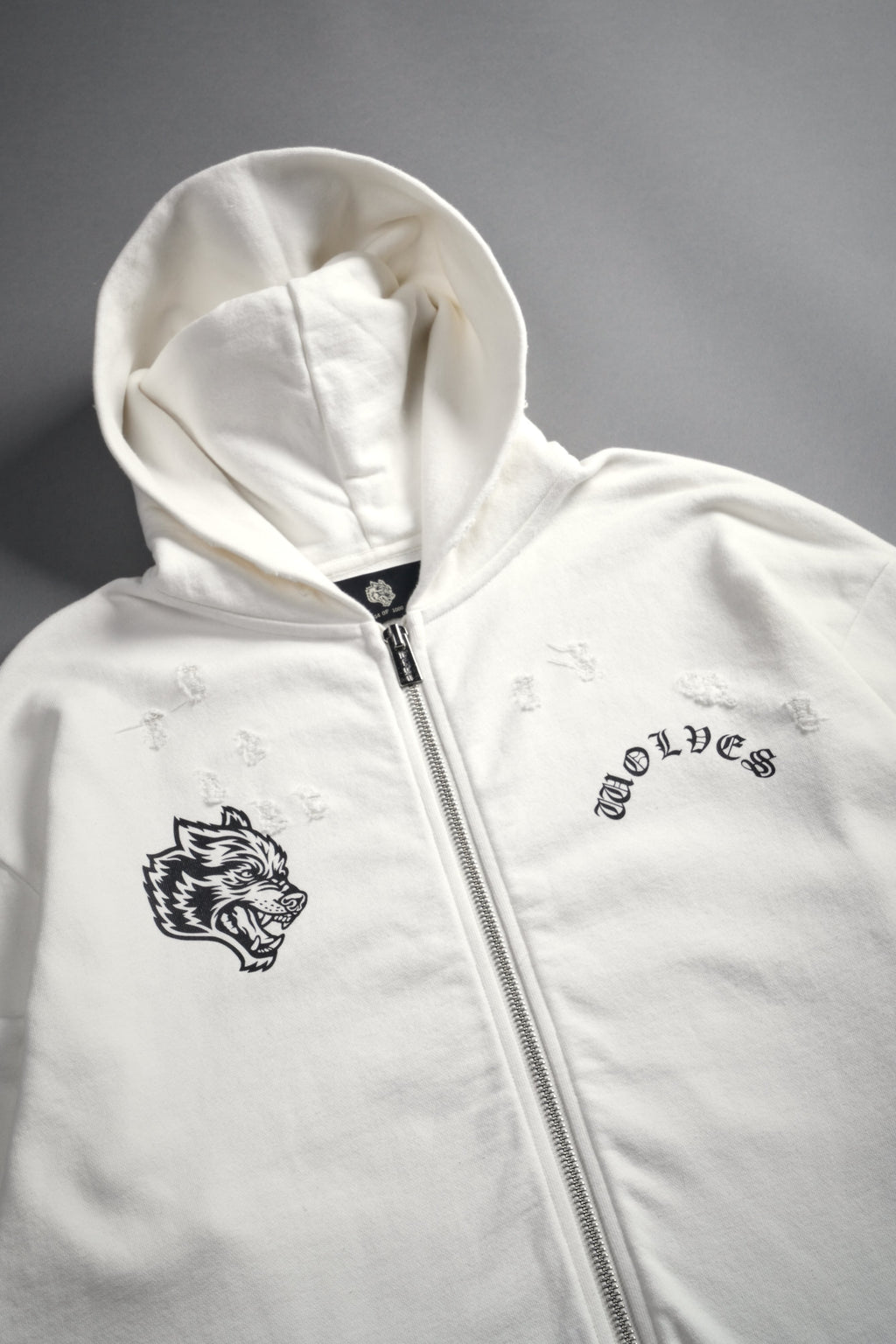 Los Cherub Distressed Grunge Mid Length Raw Hem Zip Hoodie in Cream — imagem 15