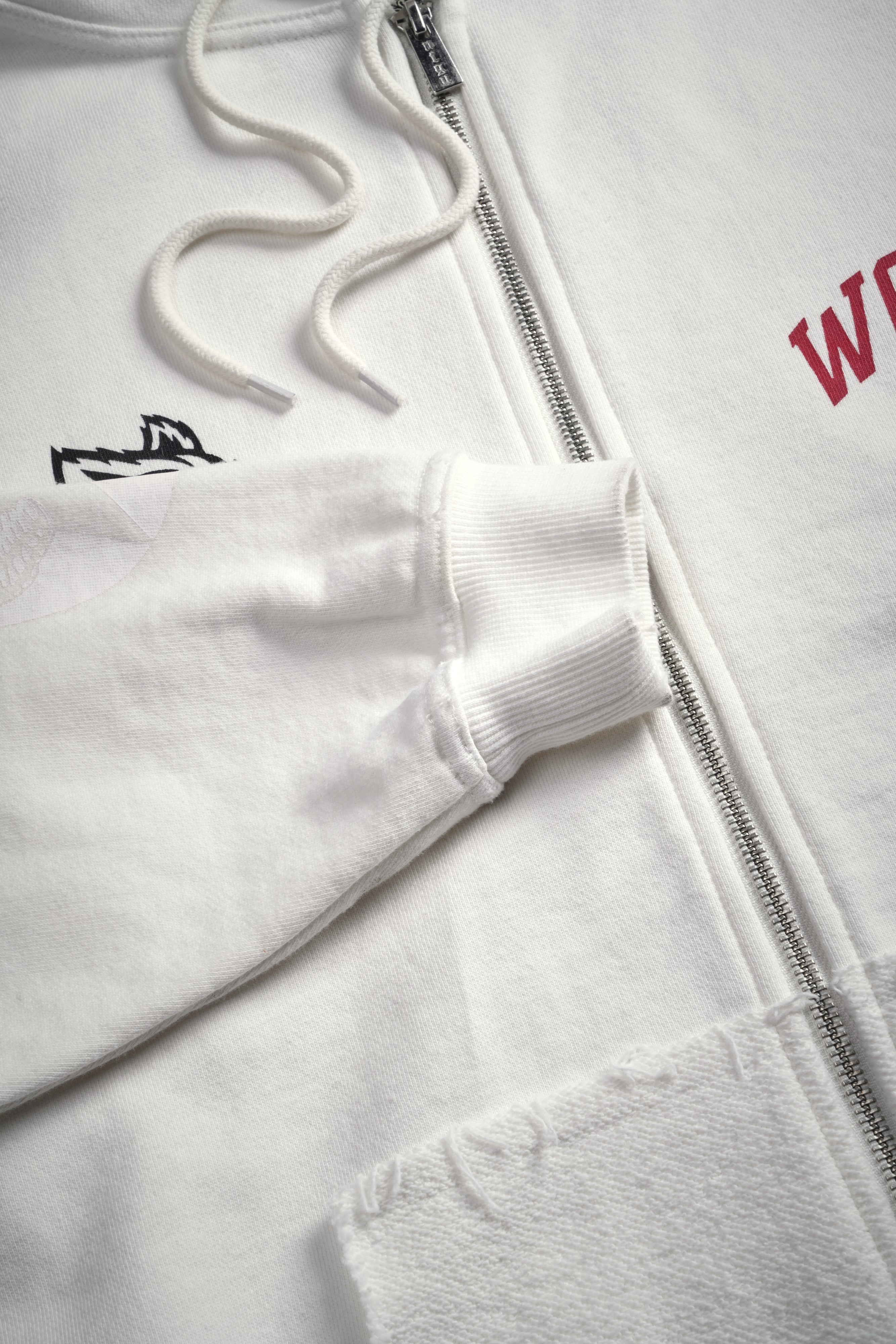 La Ca Frvr Grunge Moatis Zip Hoodie in Cream — imagem 13