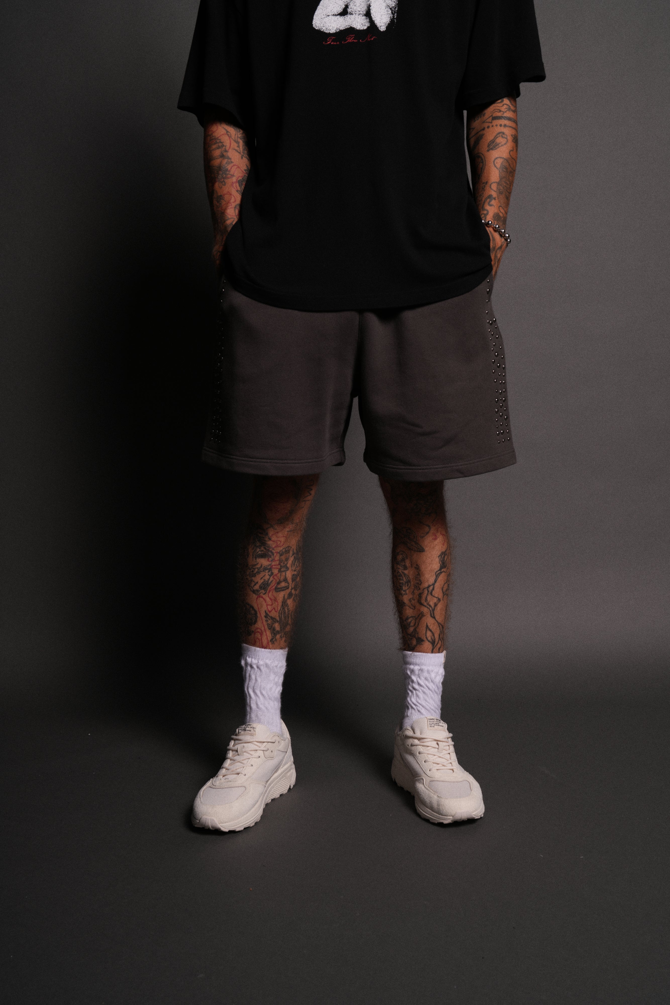 Stud Wolf Post Lounge Sweat Shorts in Wolf Gray — imagem 2