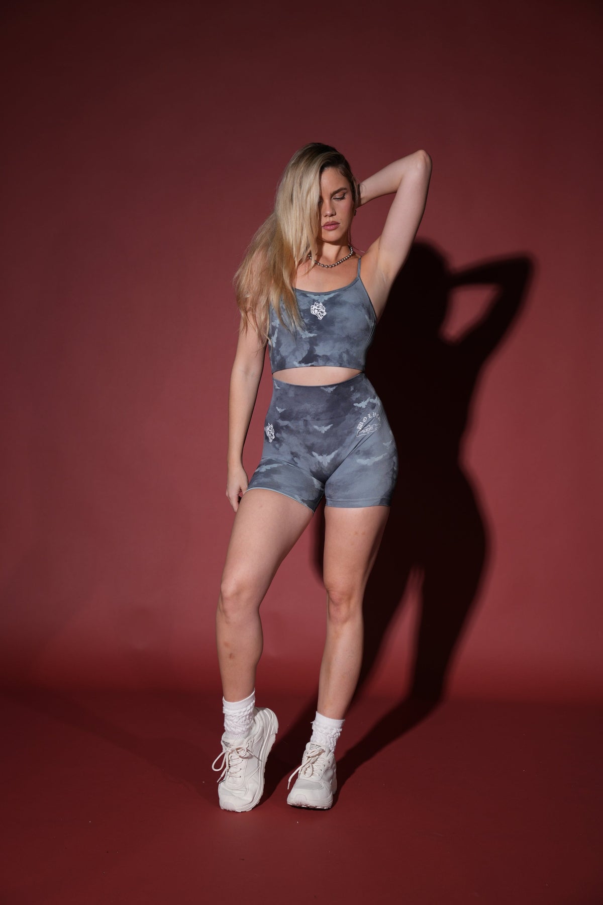 Never Forgotten Everson Seamless "Huxley" Shorts in Blue Lagoon Death Moth Ghost Clouds - imagem 5