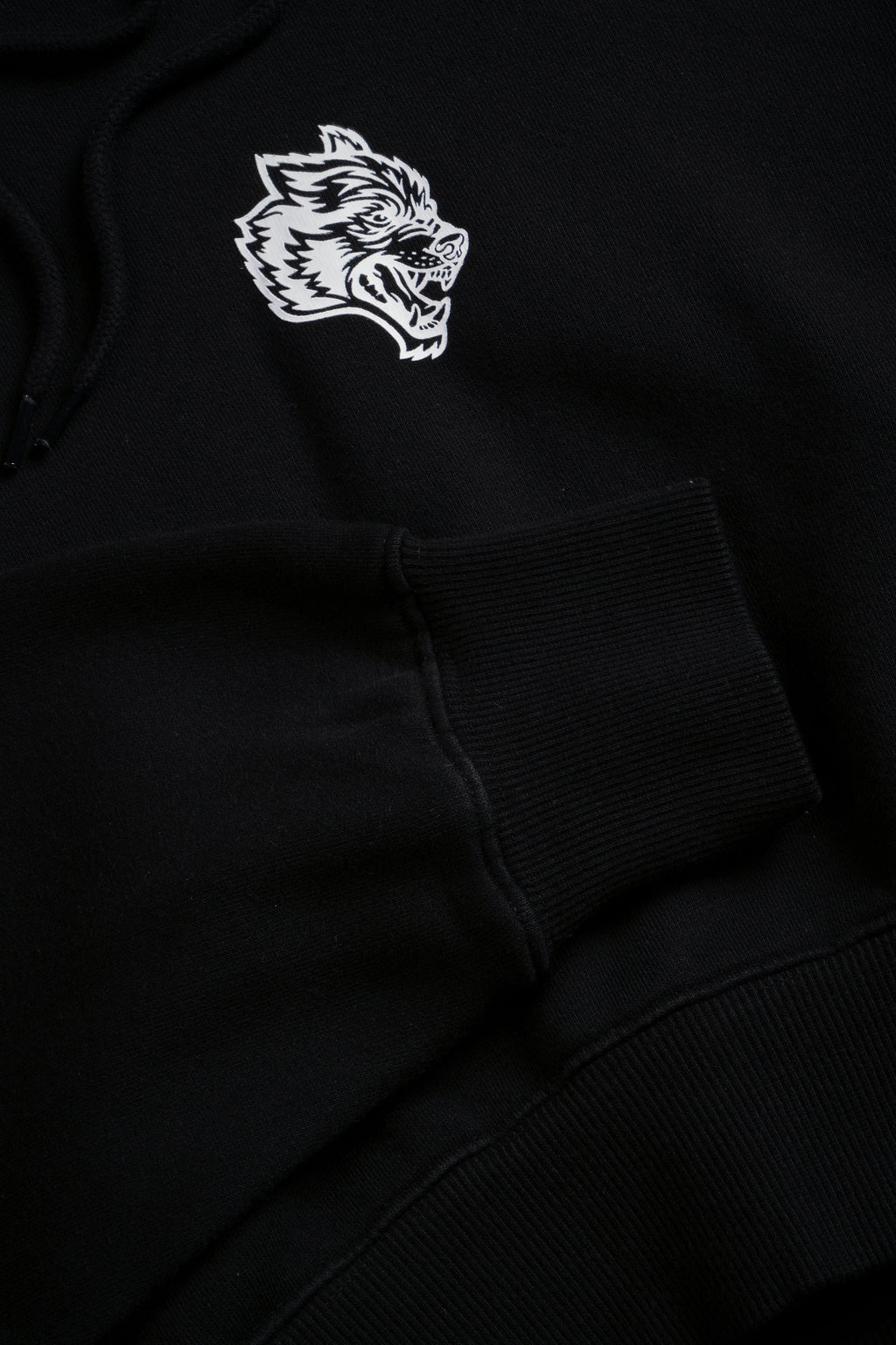 Icon "Ava" Hoodie in Black — imagem 7