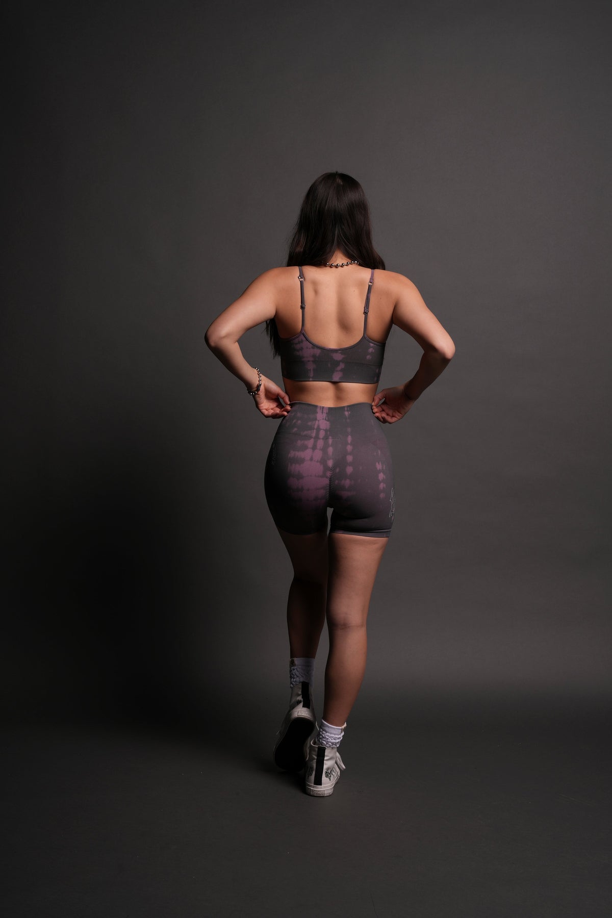 Single Wolf "Everson Seamless" Sports Bra in Cipher Purple Serpent - imagem 7